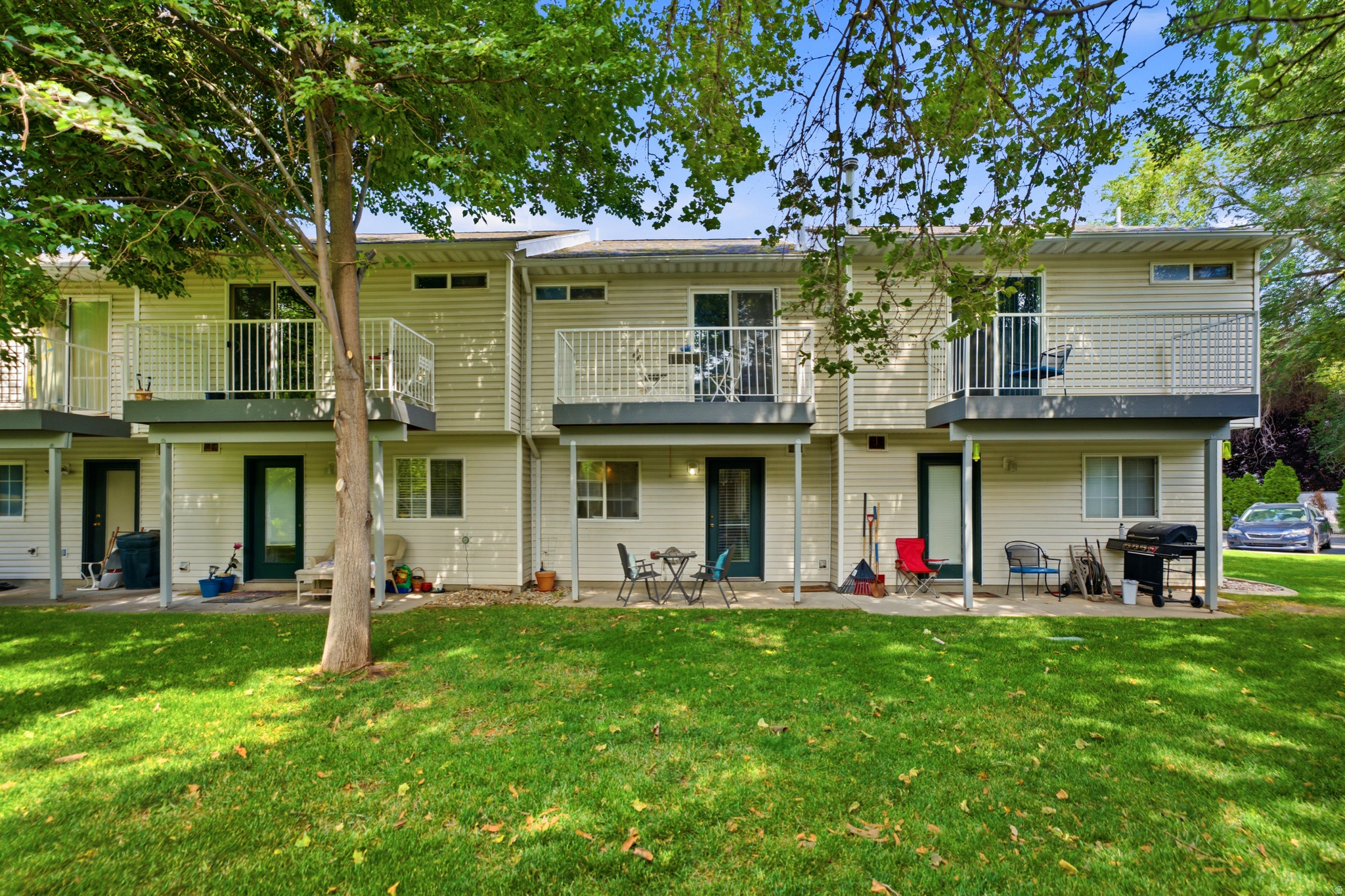 CANYON WOODS - Residential