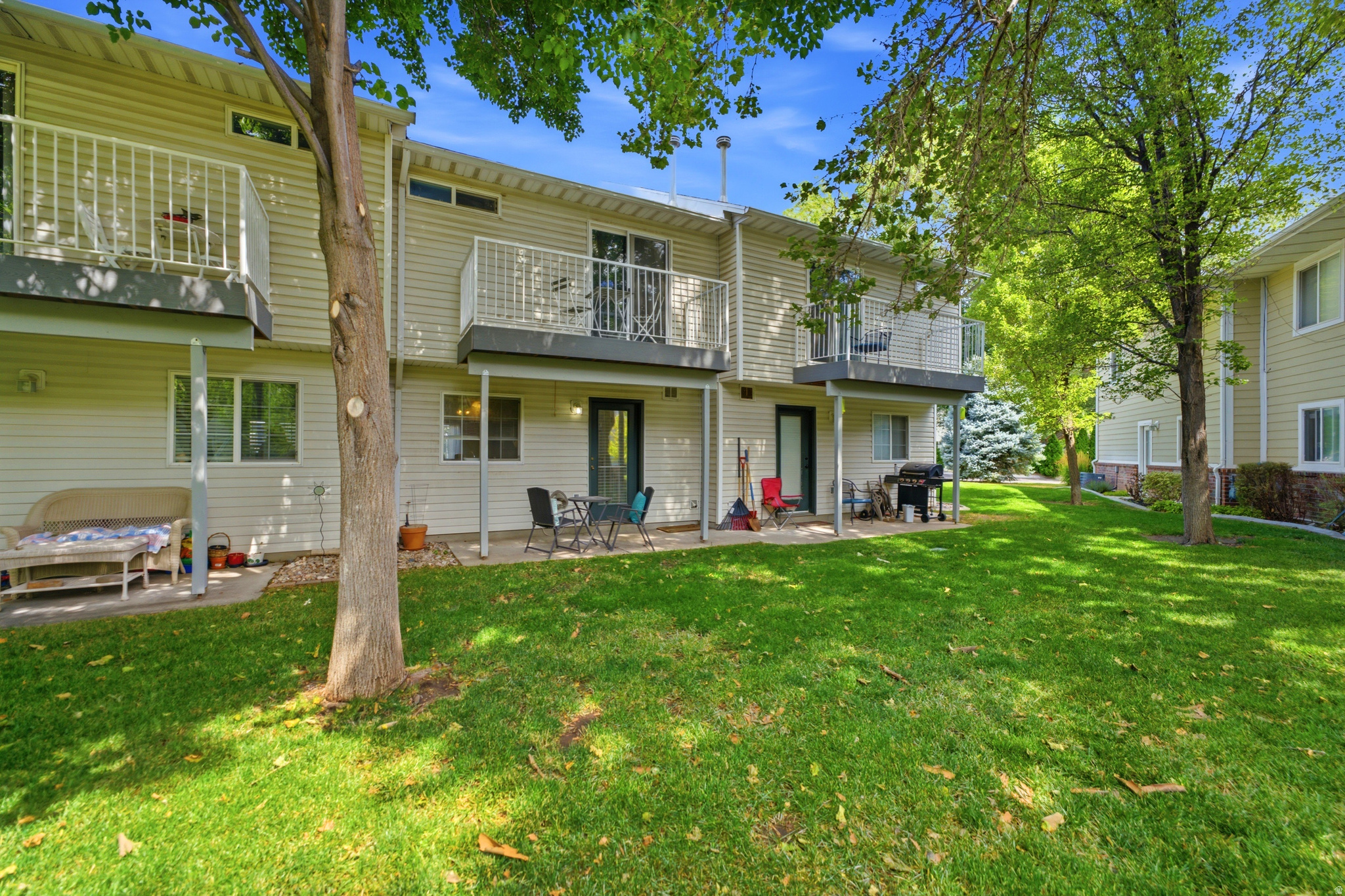 CANYON WOODS - Residential