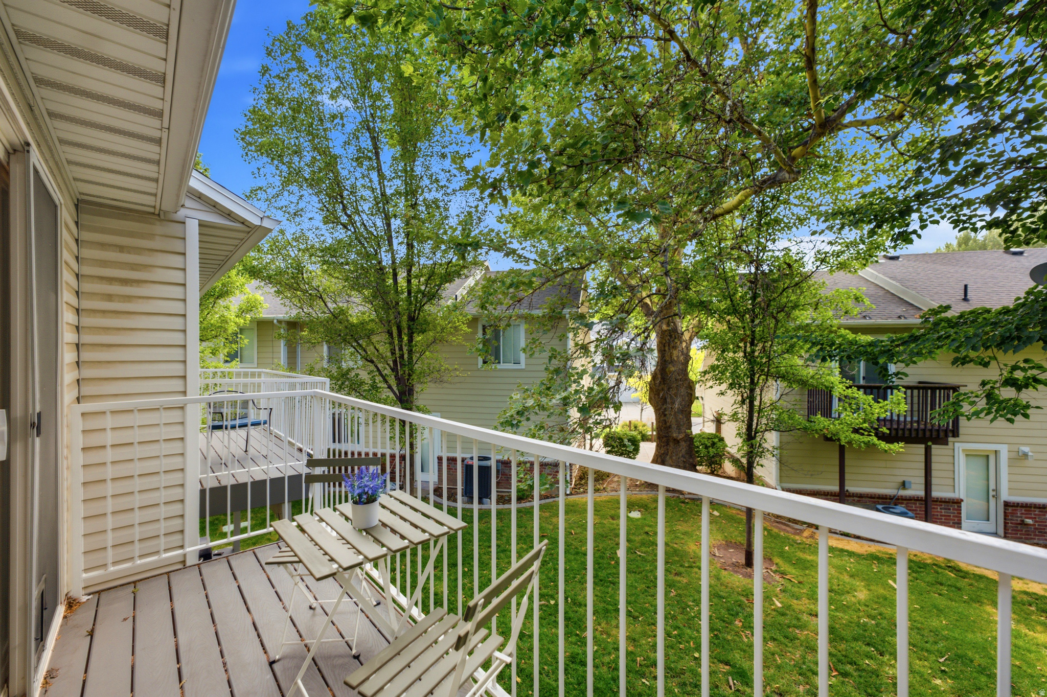 CANYON WOODS - Residential