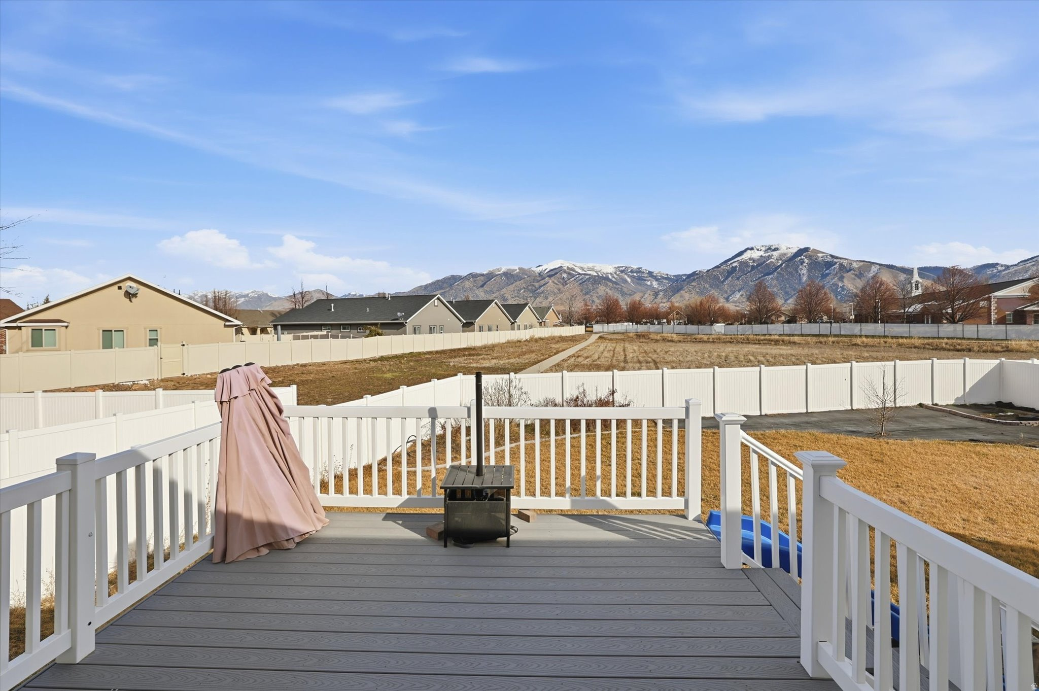 MAPLE VIEW ESTATES - Residential