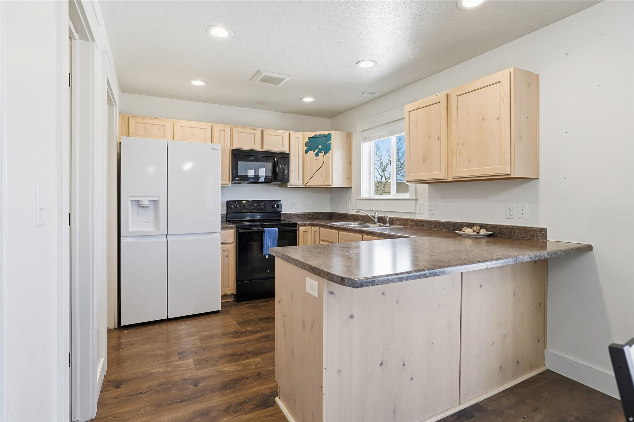 MAPLE VIEW ESTATES - Residential