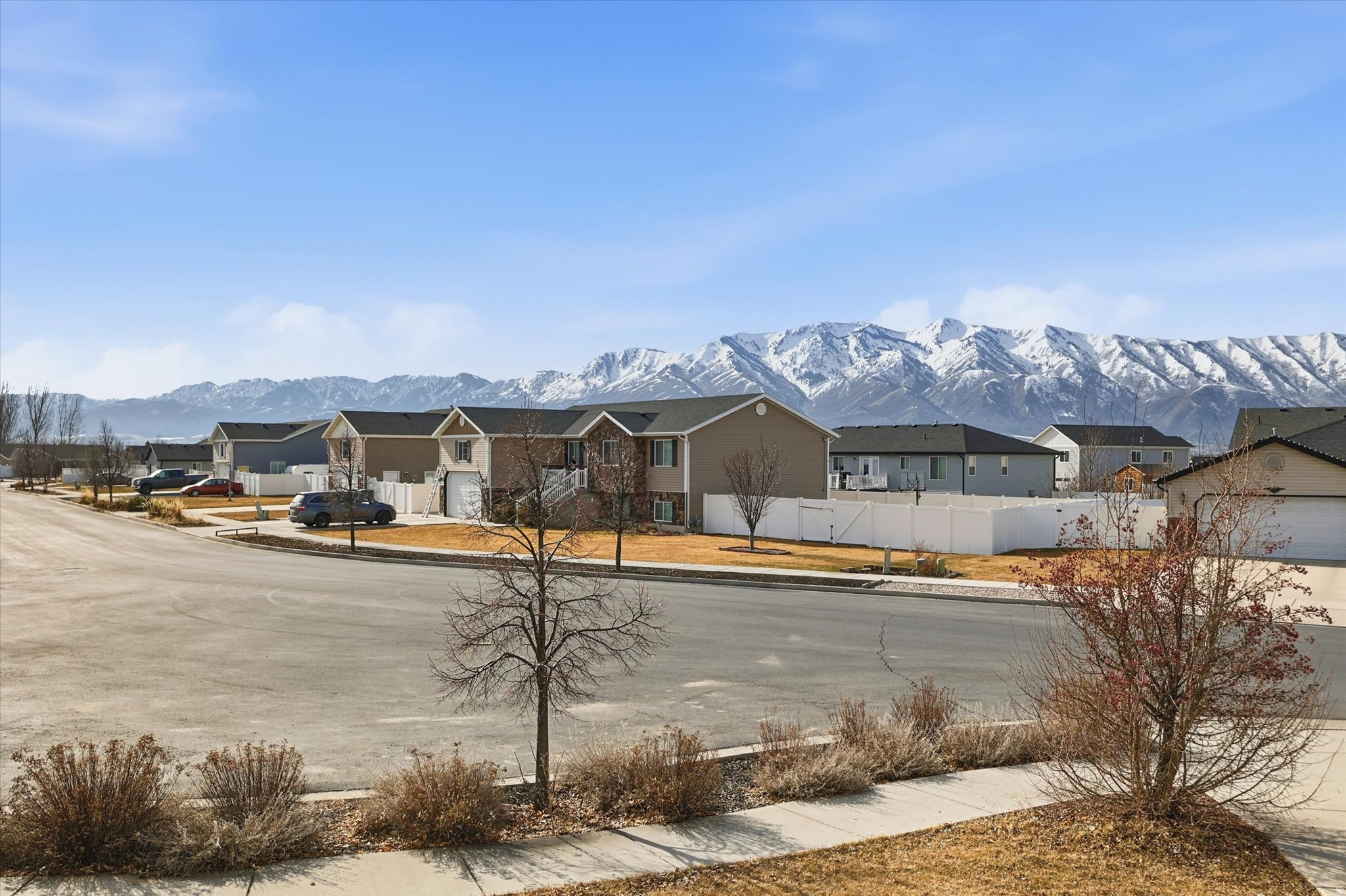 MAPLE VIEW ESTATES - Residential