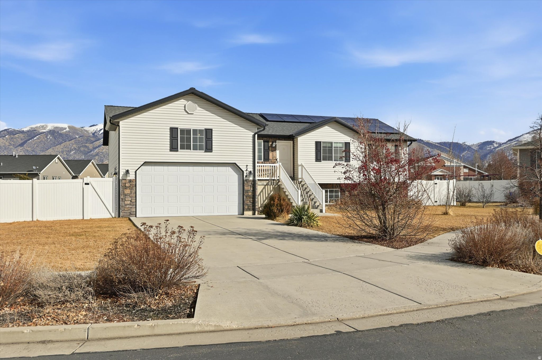 MAPLE VIEW ESTATES - Residential
