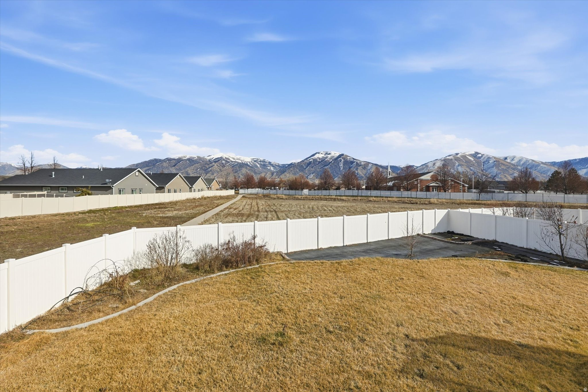 MAPLE VIEW ESTATES - Residential