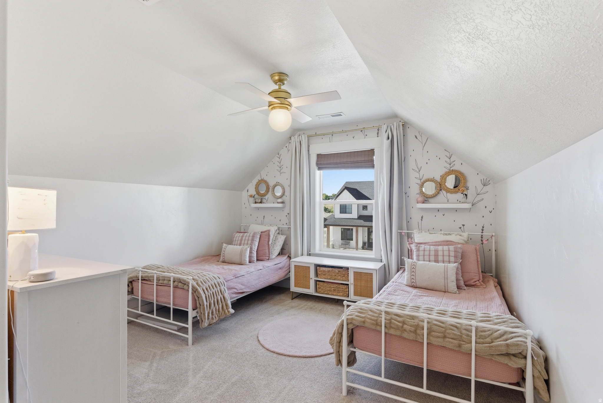 EASTRIDGE - Residential