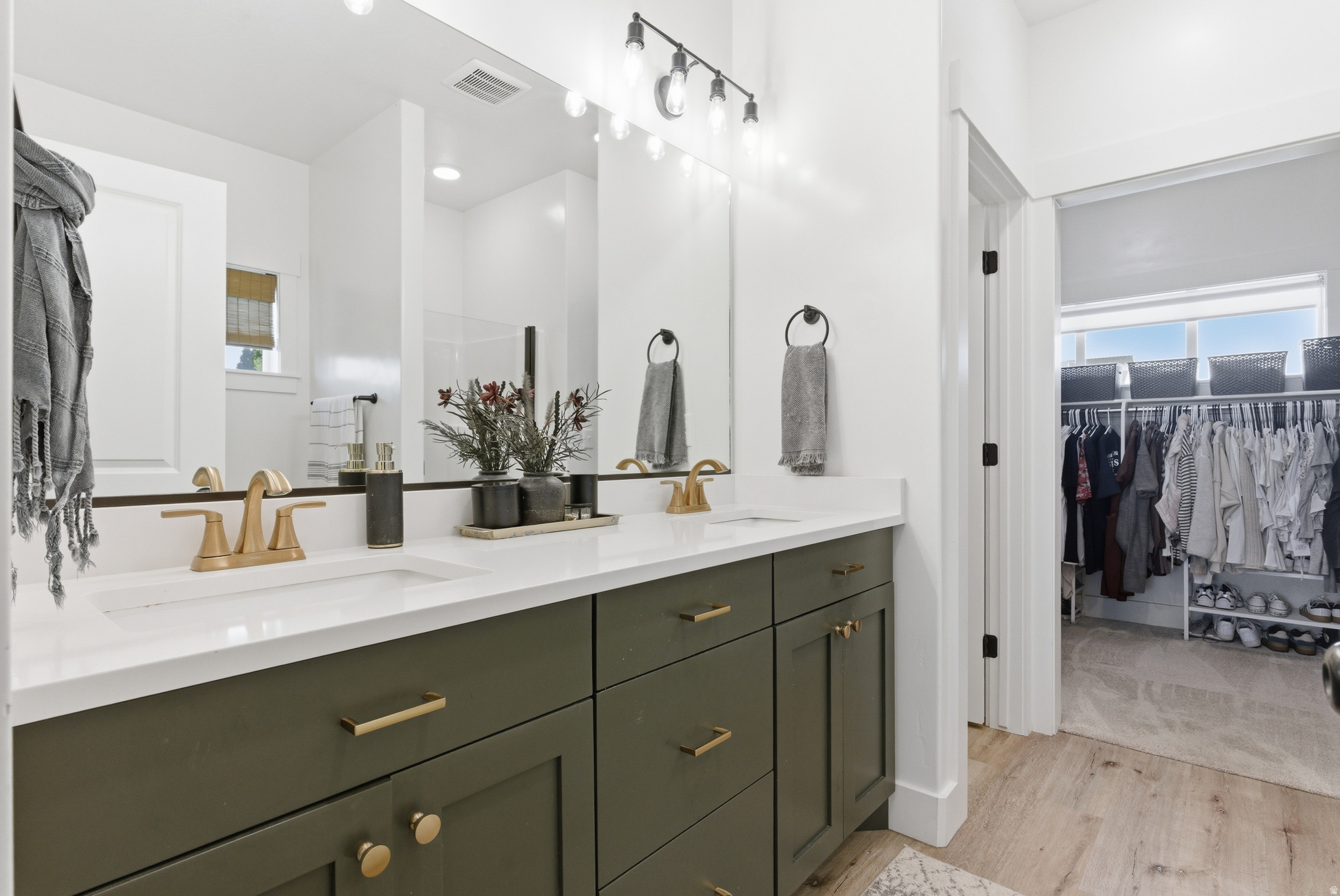 EASTRIDGE - Residential