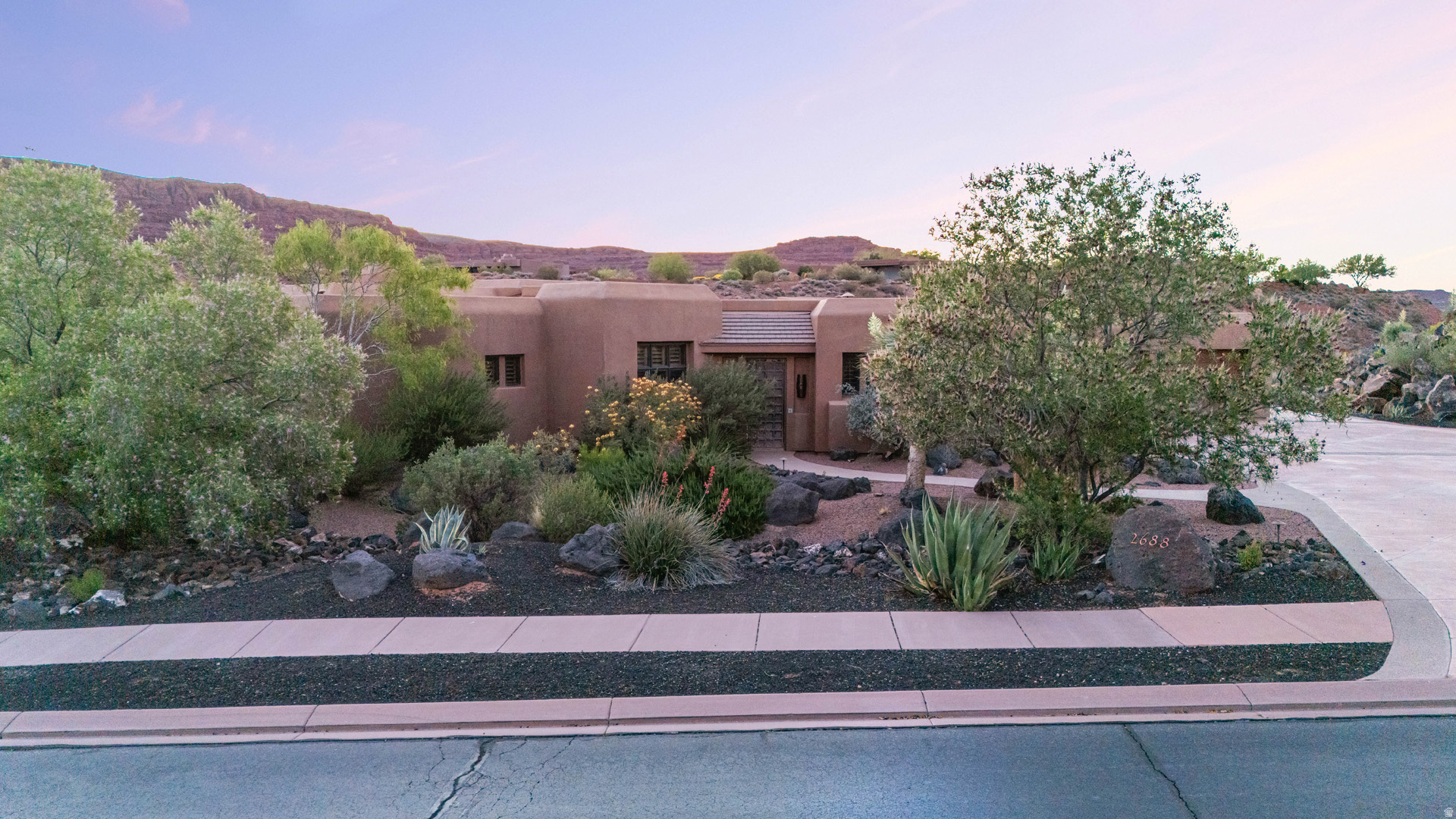 ENTRADA AT SNOW CANYON CHACO BENCH - Residential