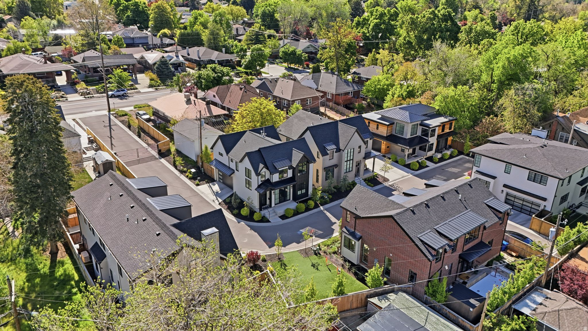 EAST LIBERTY COMMONS - Residential