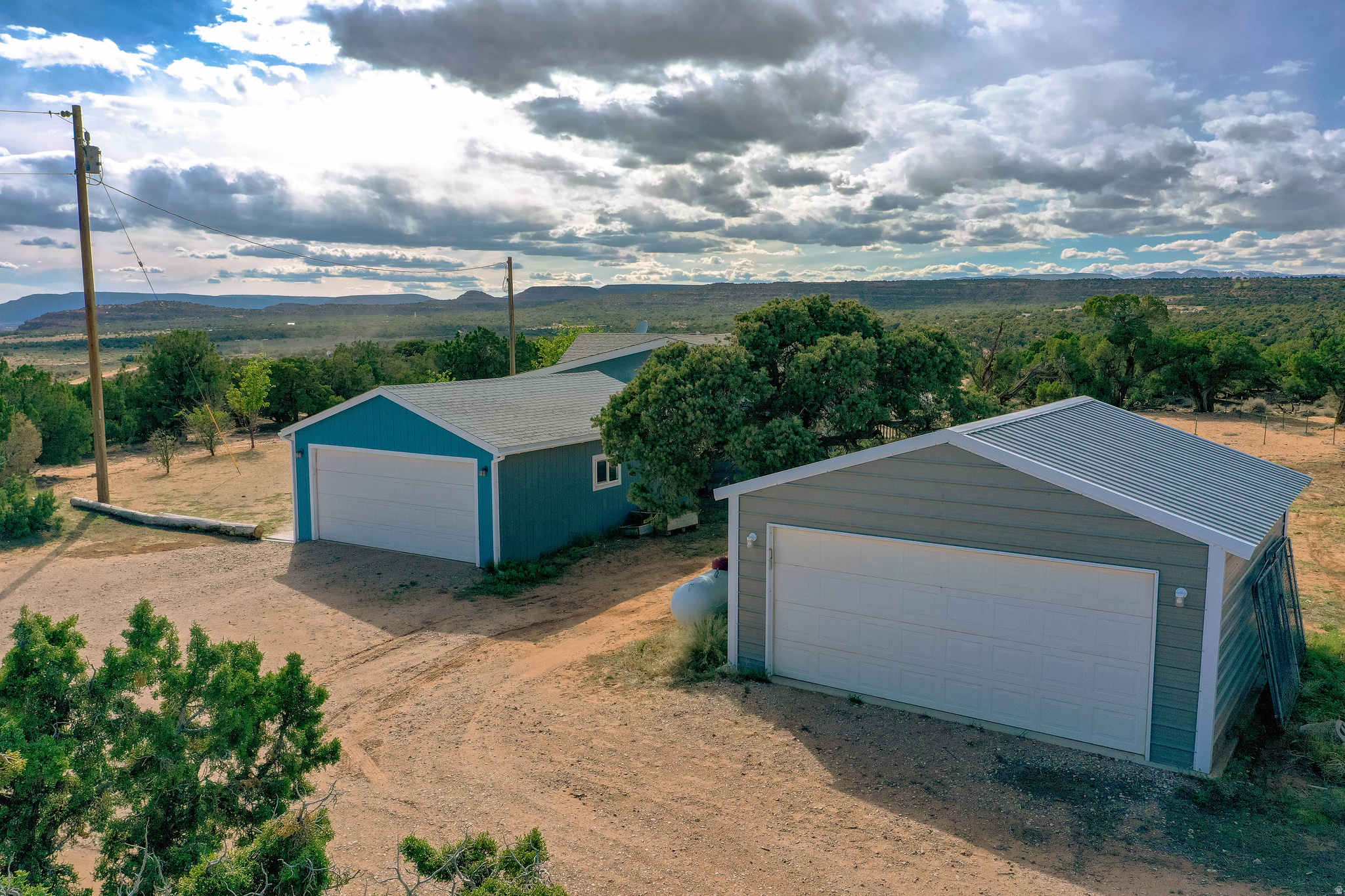 SUNDANCE WEST - Residential