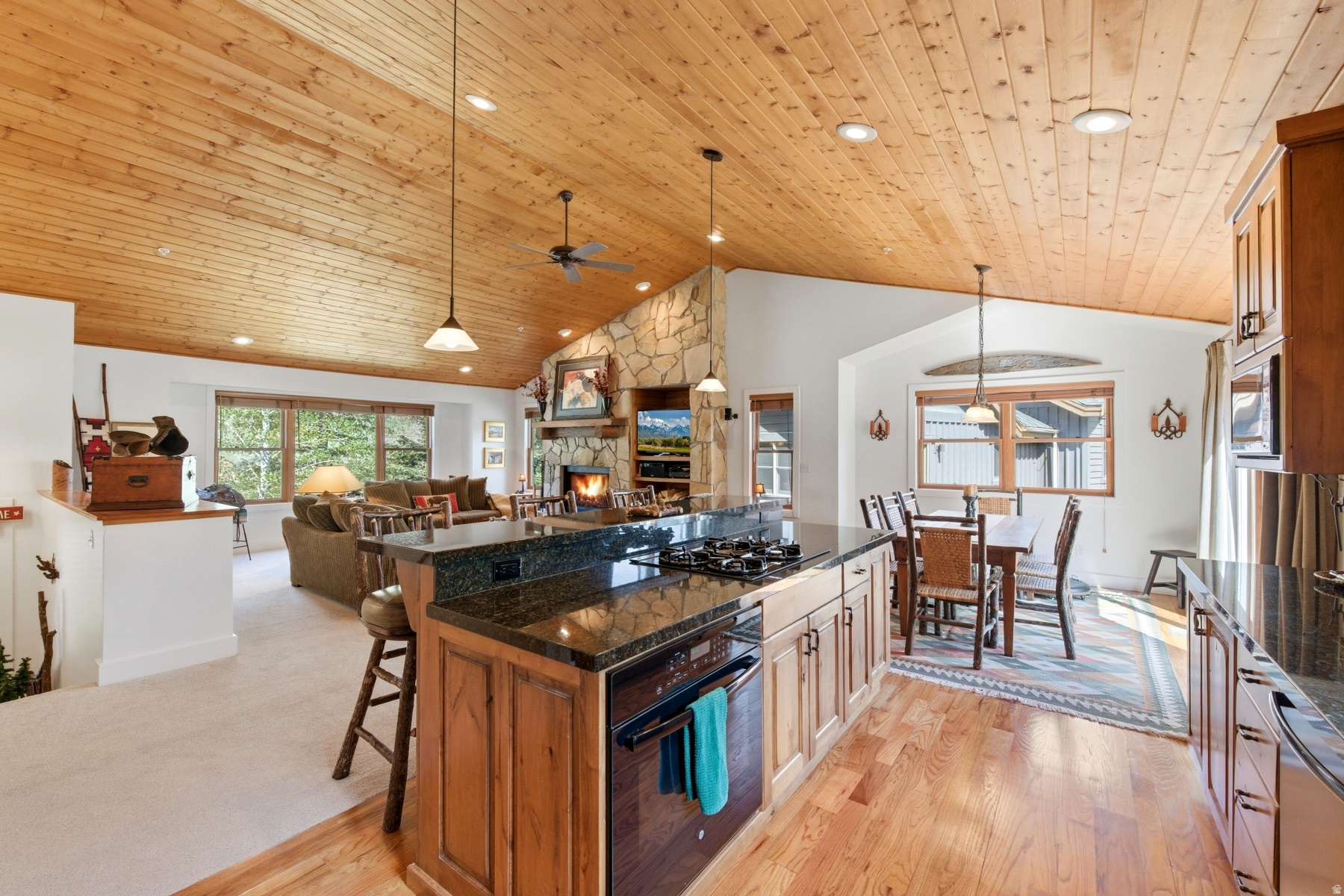 CANYON CROSSING CONDO - Residential