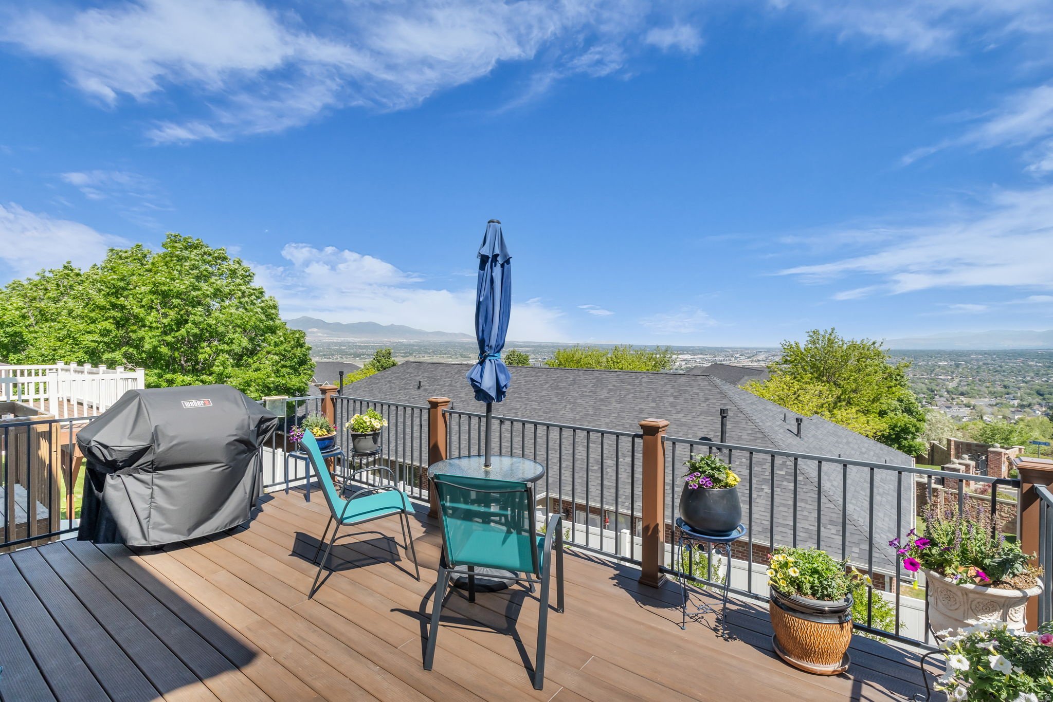 CASTLEHILL TOWNHOMES PH 2 - Residential
