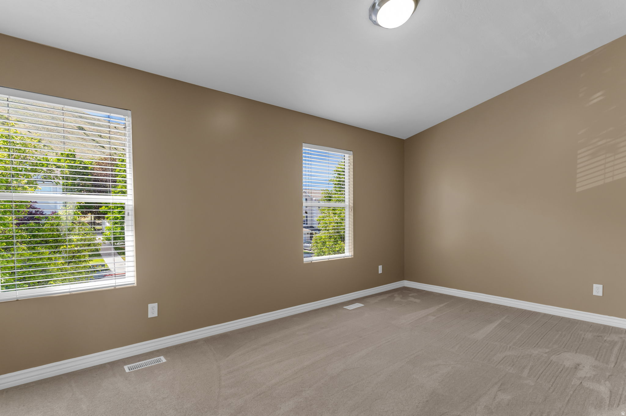 CASTLEHILL TOWNHOMES PH 2 - Residential