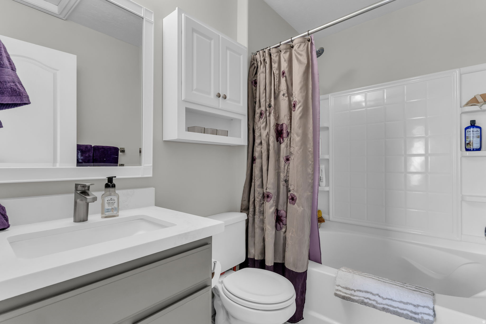 CASTLEHILL TOWNHOMES PH 2 - Residential