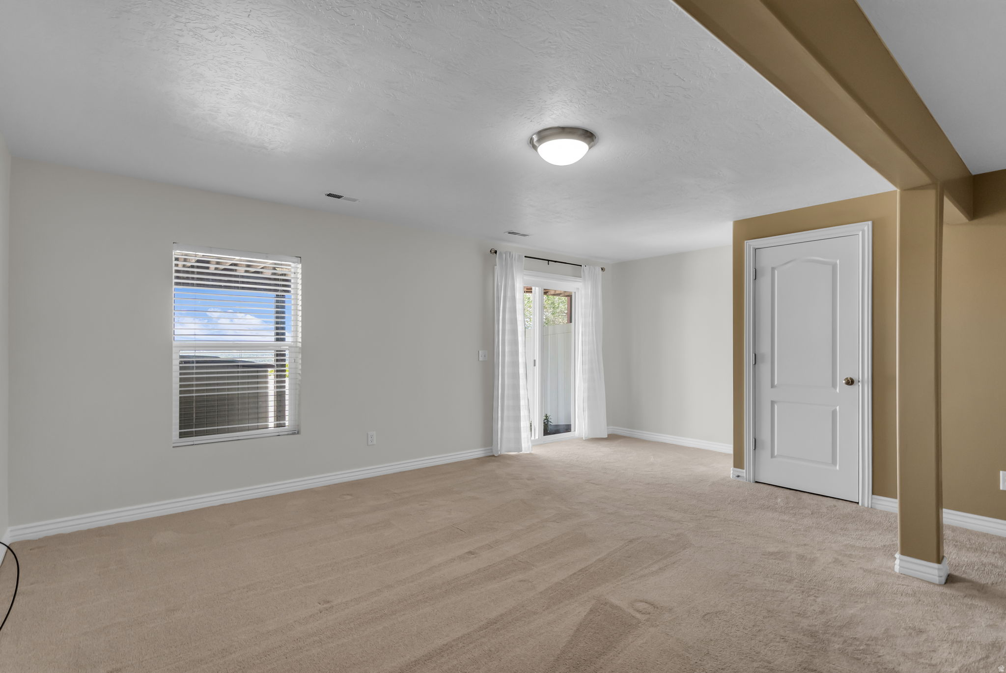 CASTLEHILL TOWNHOMES PH 2 - Residential