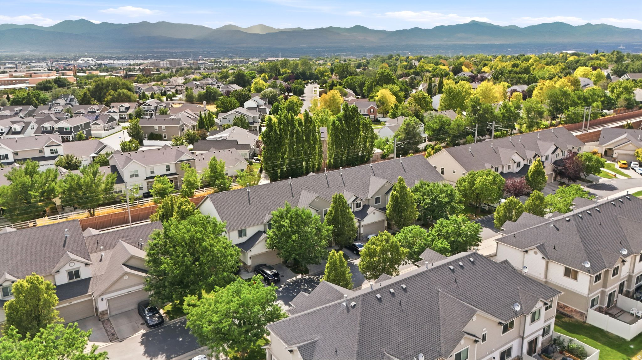 AUBURN FIELDS TOWNHOMES 2ND AMD - Residential