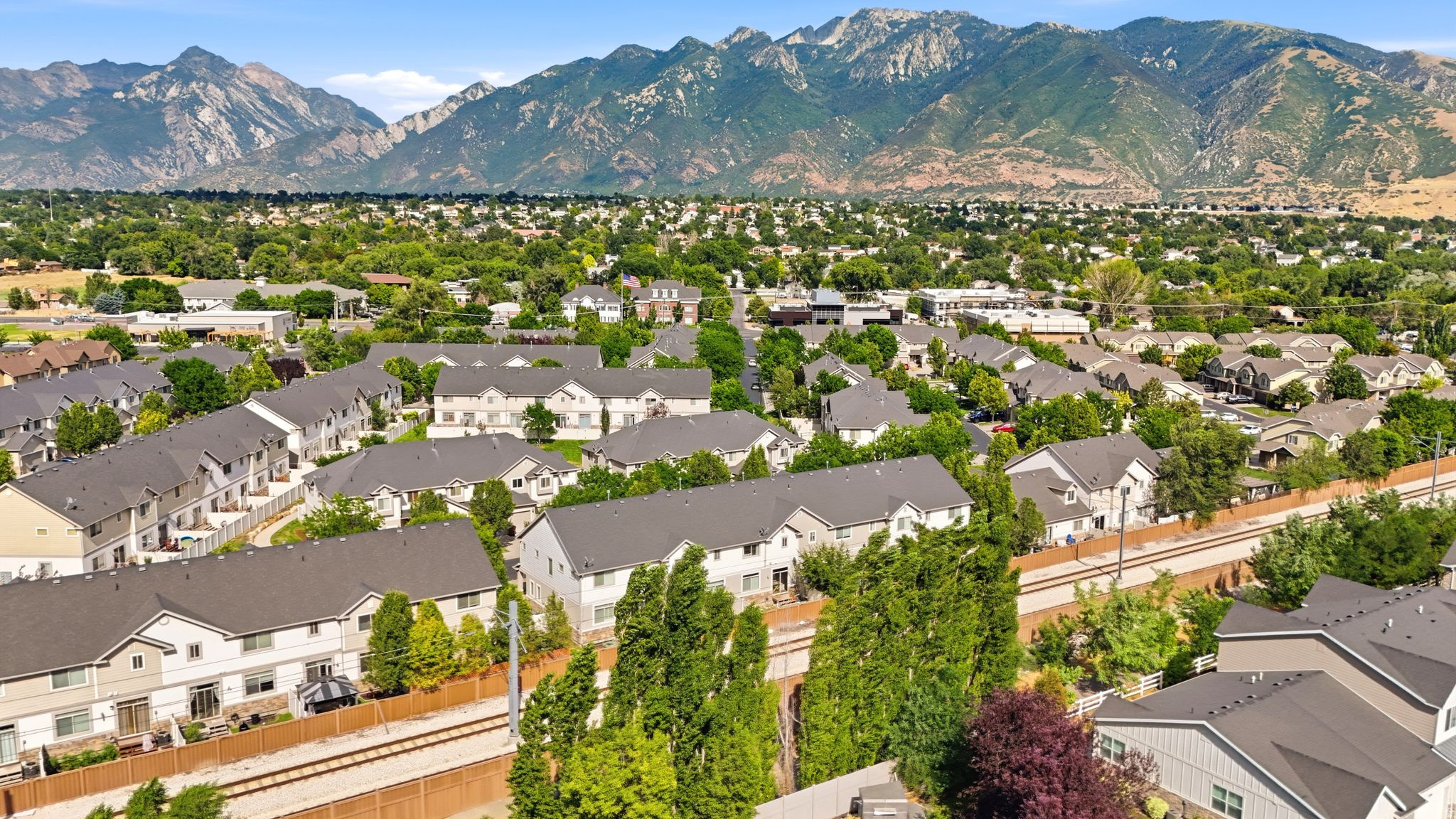 AUBURN FIELDS TOWNHOMES 2ND AMD - Residential