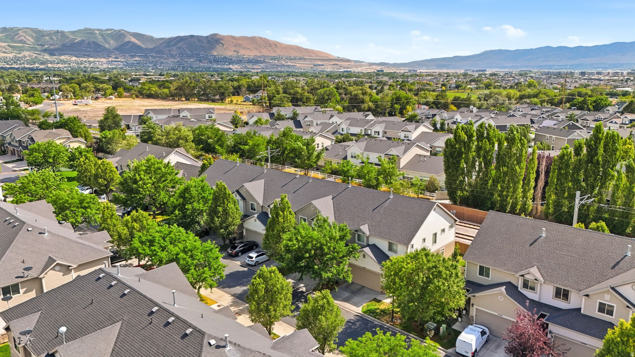 AUBURN FIELDS TOWNHOMES 2ND AMD - Residential