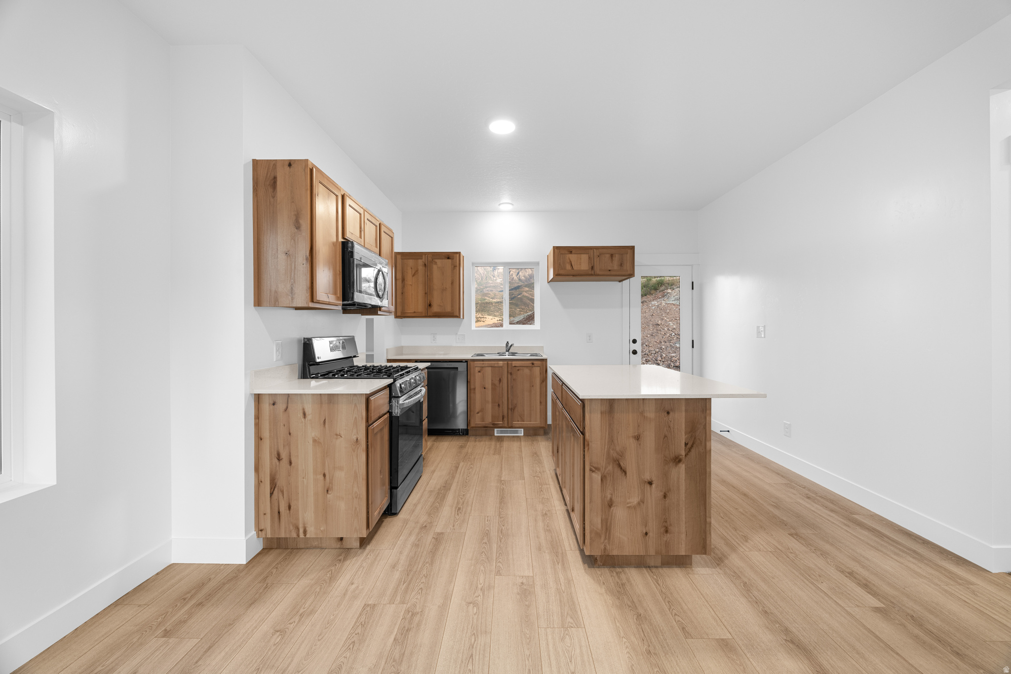 SUMMIT RIDGE THE HILLS - Residential