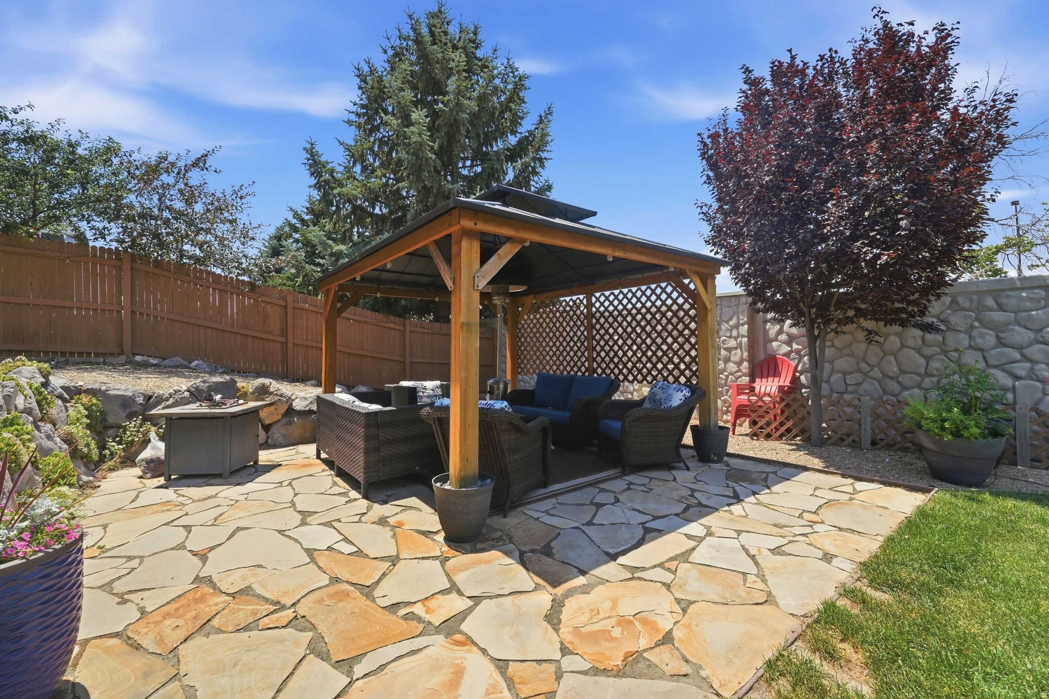 LEXINGTON RIDGE - Residential