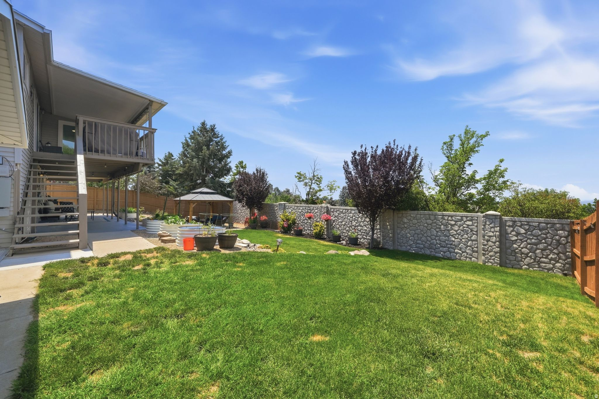 LEXINGTON RIDGE - Residential