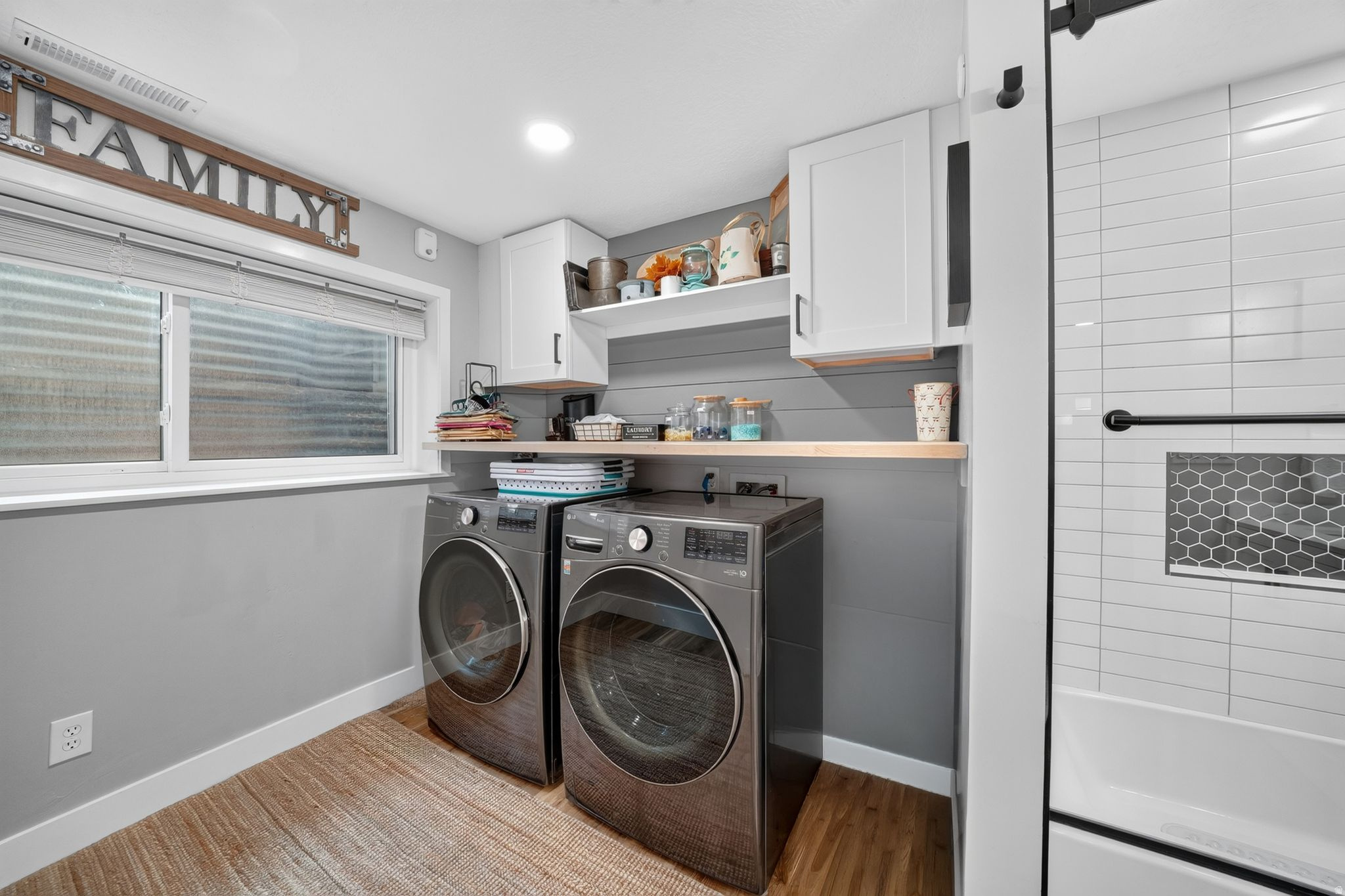 LEXINGTON RIDGE - Residential