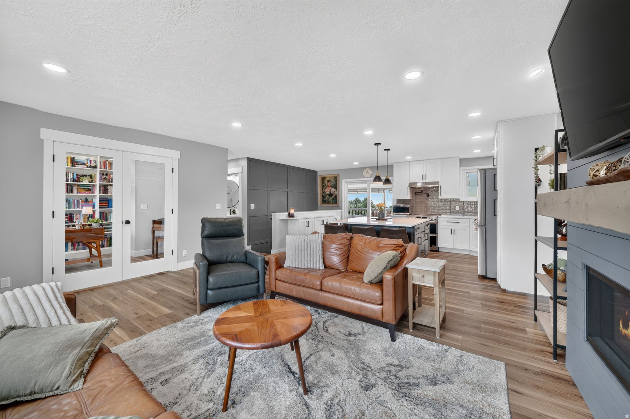 LEXINGTON RIDGE - Residential