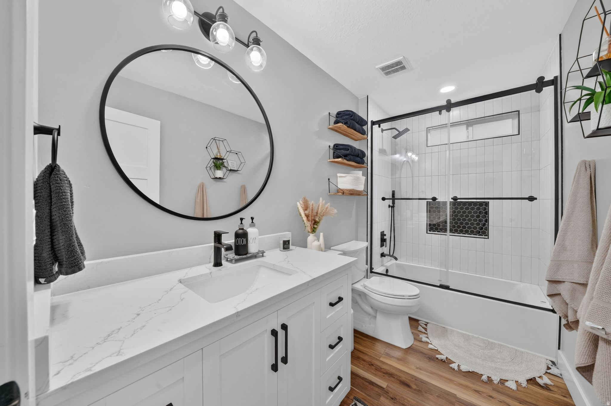 LEXINGTON RIDGE - Residential