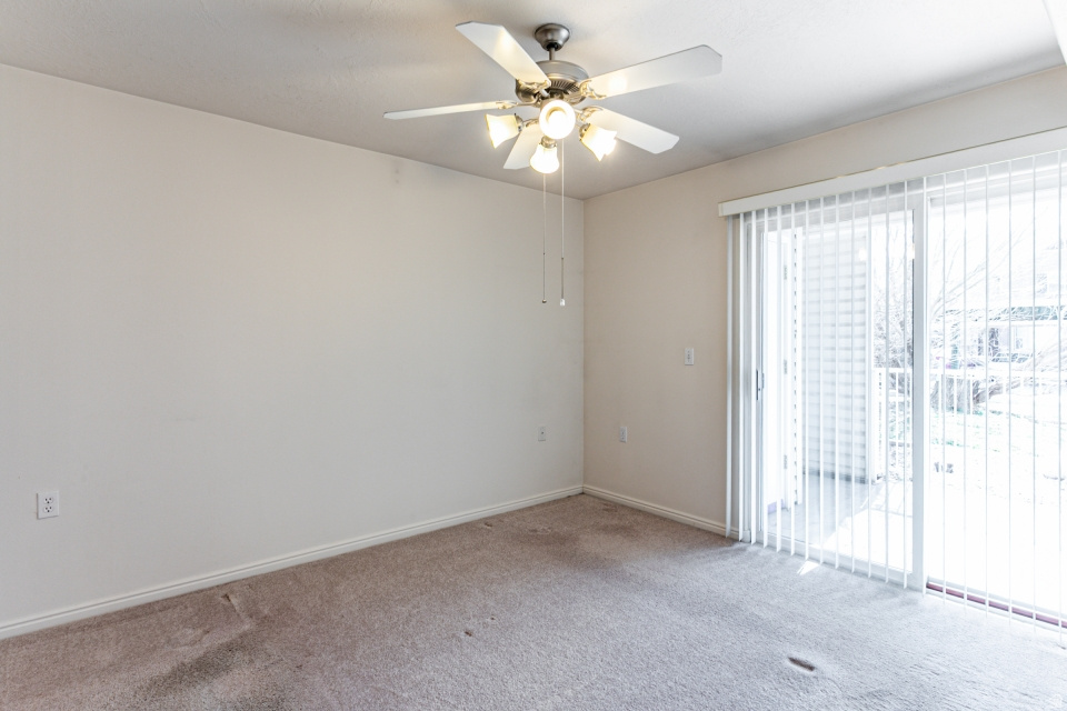MEADOWS CONDO - Residential