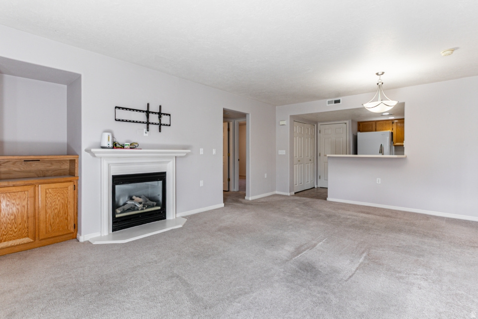 MEADOWS CONDO - Residential