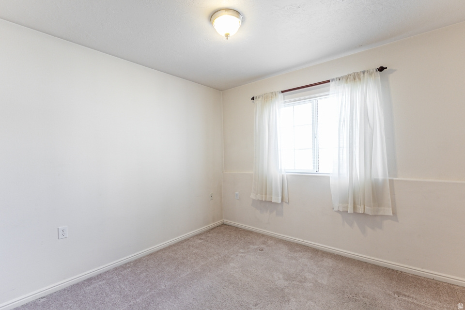 MEADOWS CONDO - Residential
