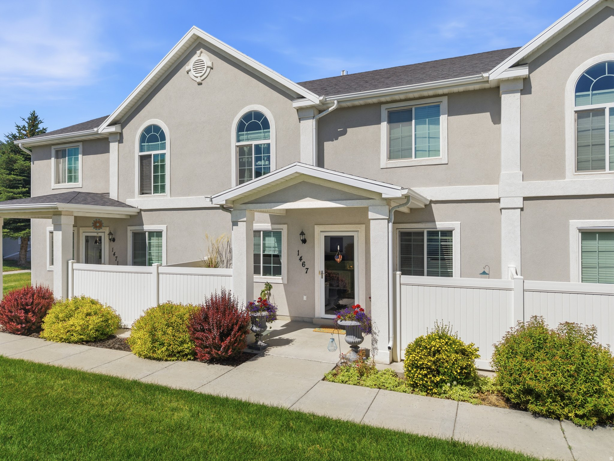 BROOKSIDE - Residential