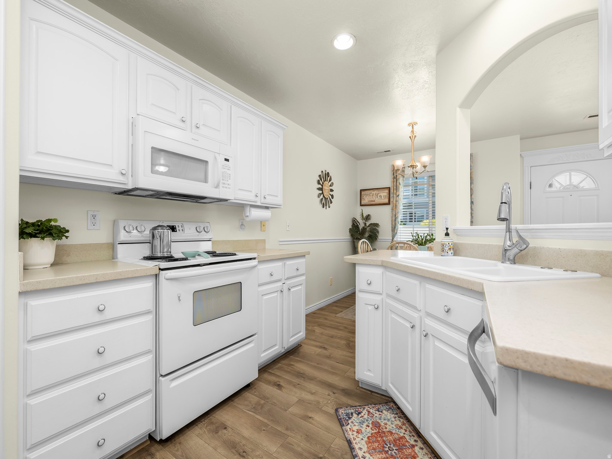 BROOKSIDE - Residential