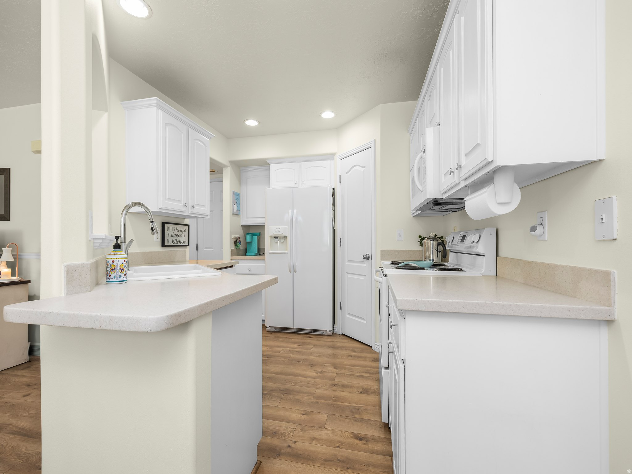 BROOKSIDE - Residential