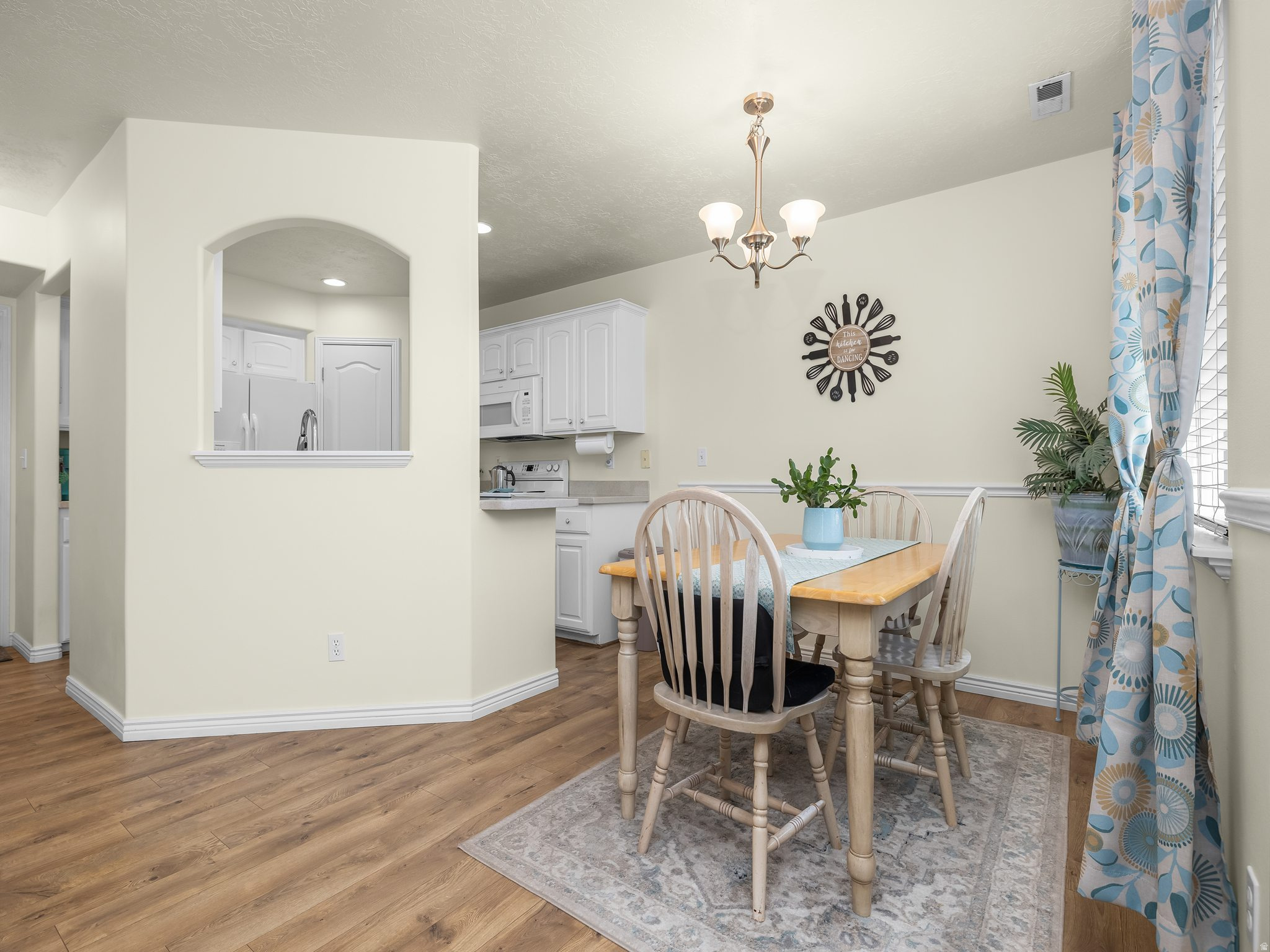 BROOKSIDE - Residential