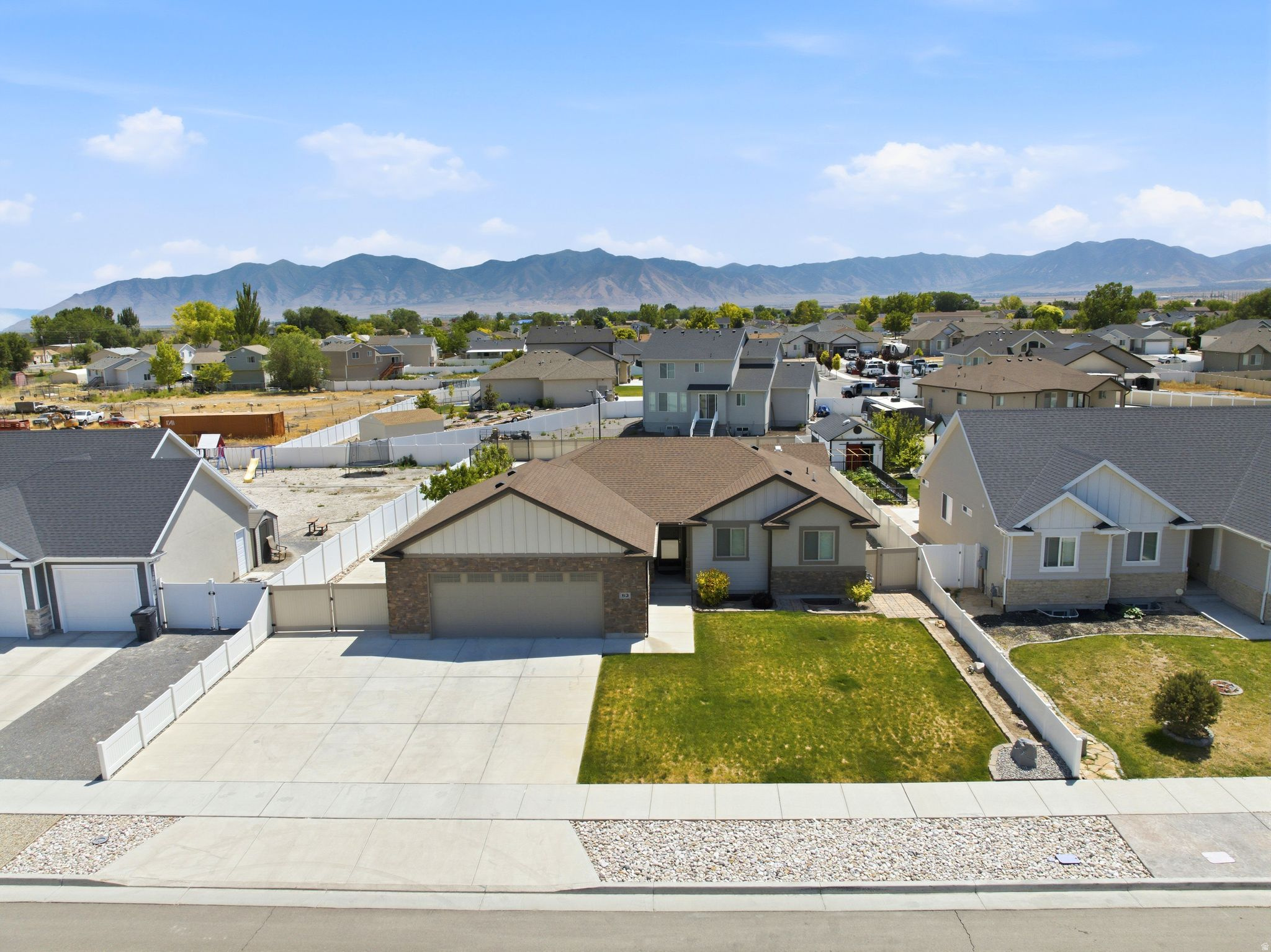 MUSTANG RIDGE SUBDIVISION - Residential