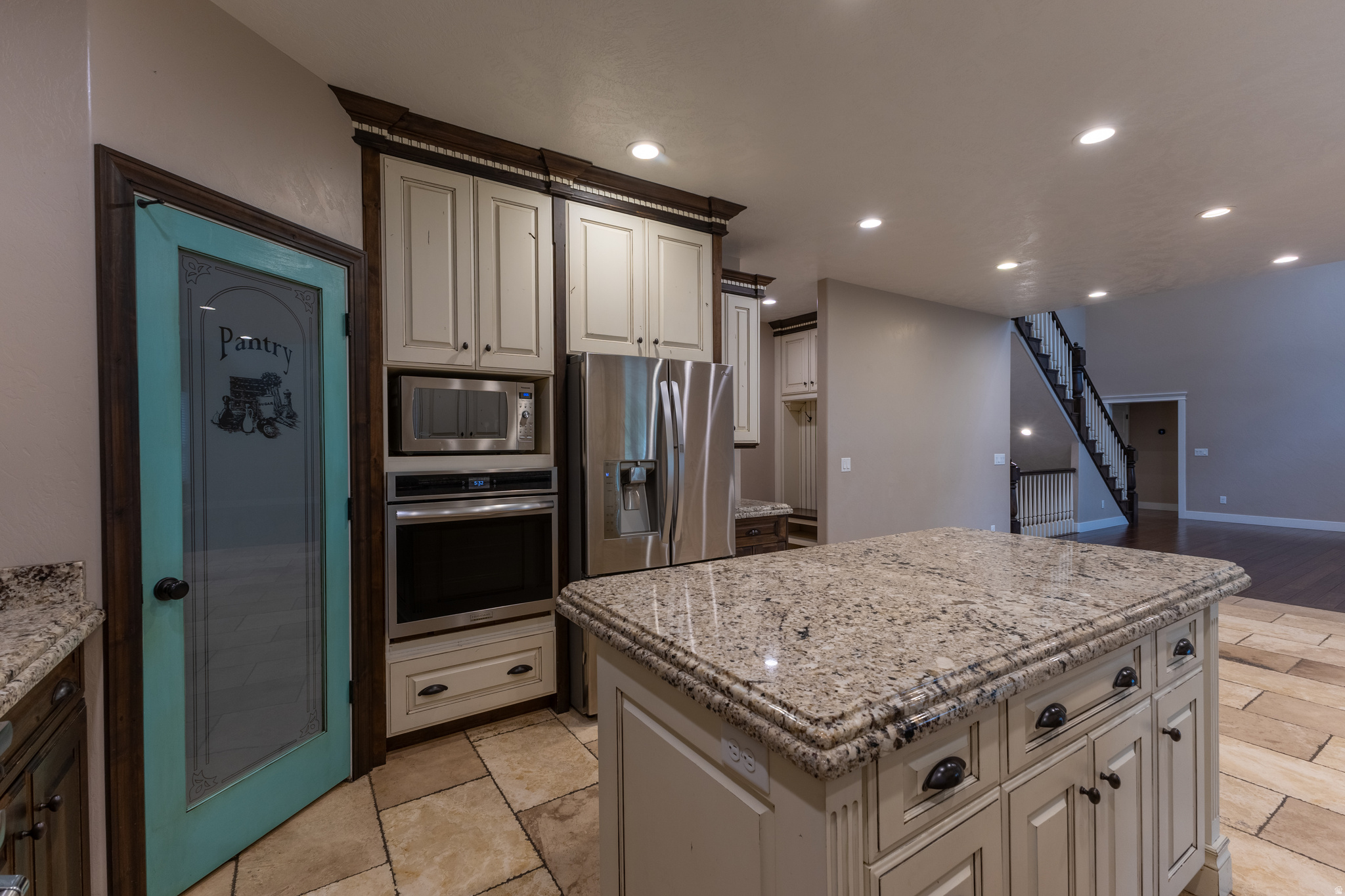 COUNTRY COVE SUB - Residential