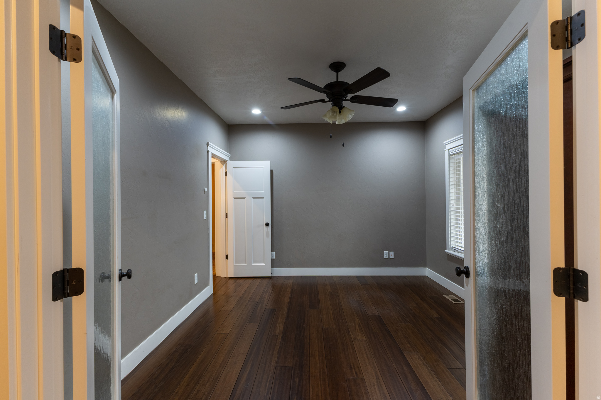 COUNTRY COVE SUB - Residential