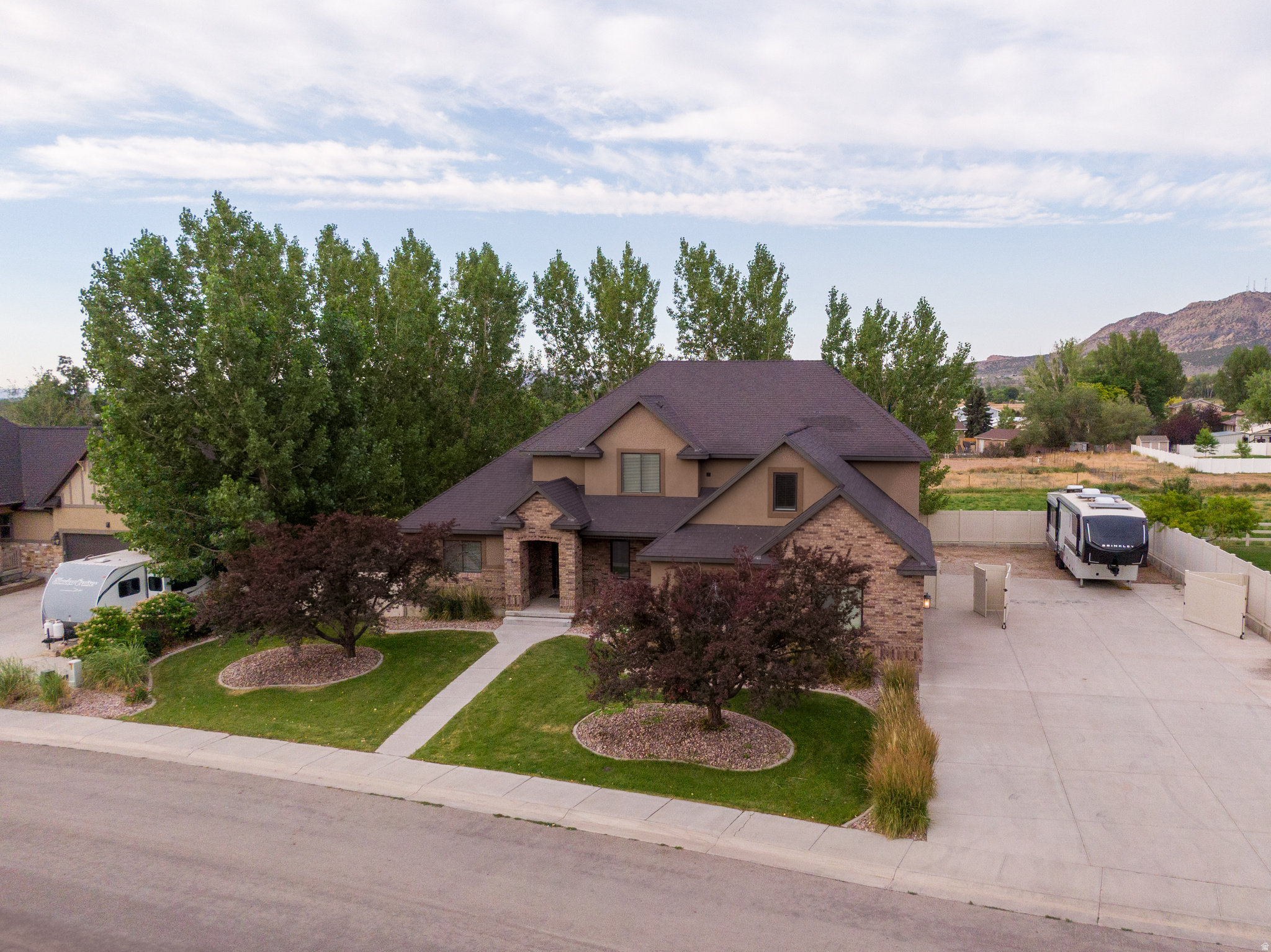 COUNTRY COVE SUB - Residential