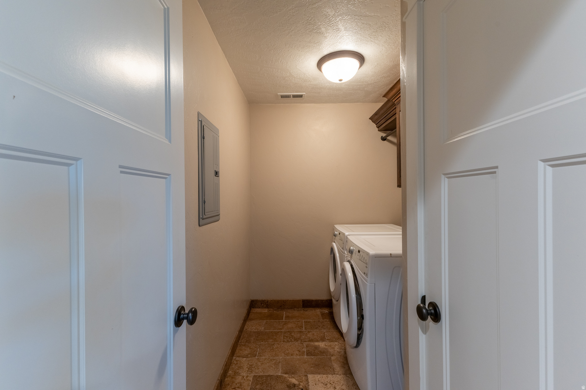 COUNTRY COVE SUB - Residential