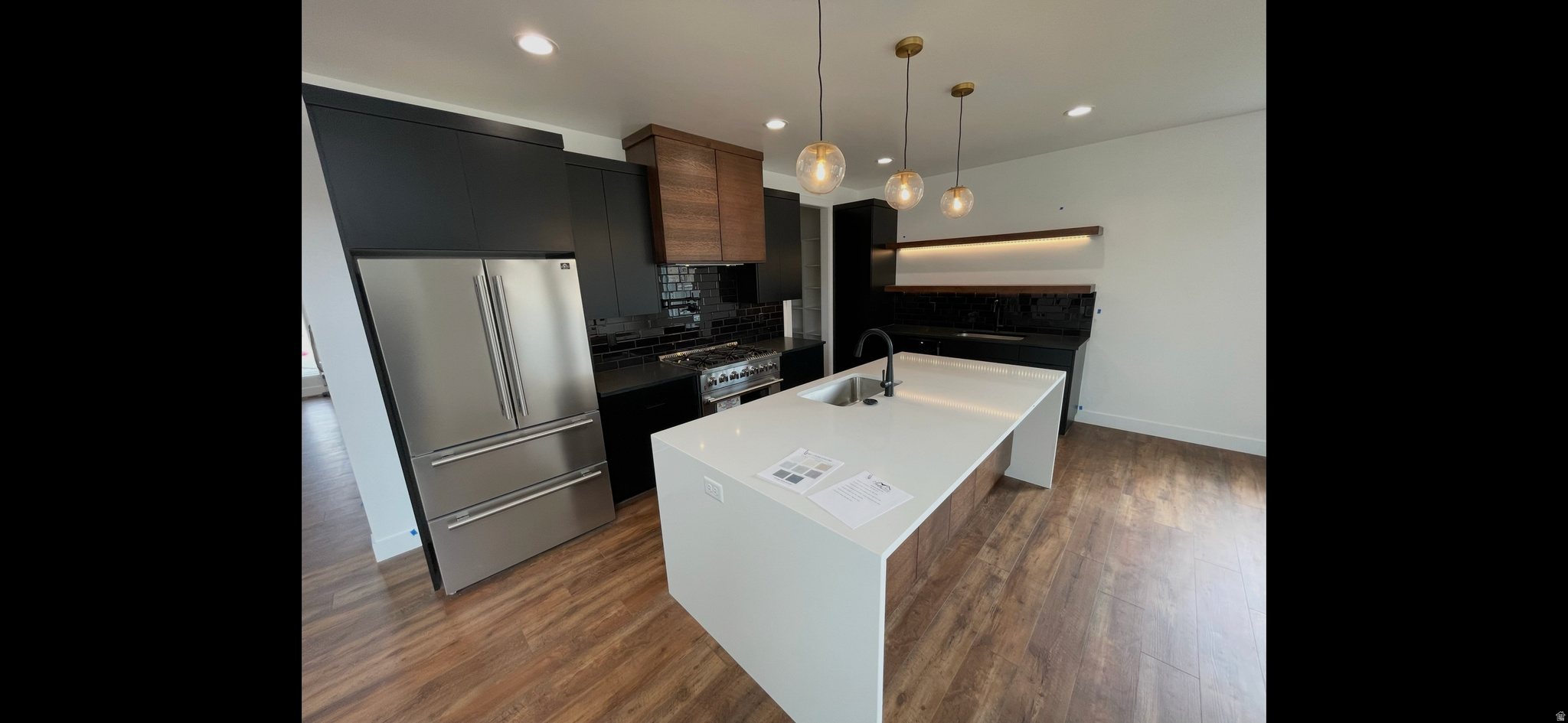 GLENMAR RANCH - Residential