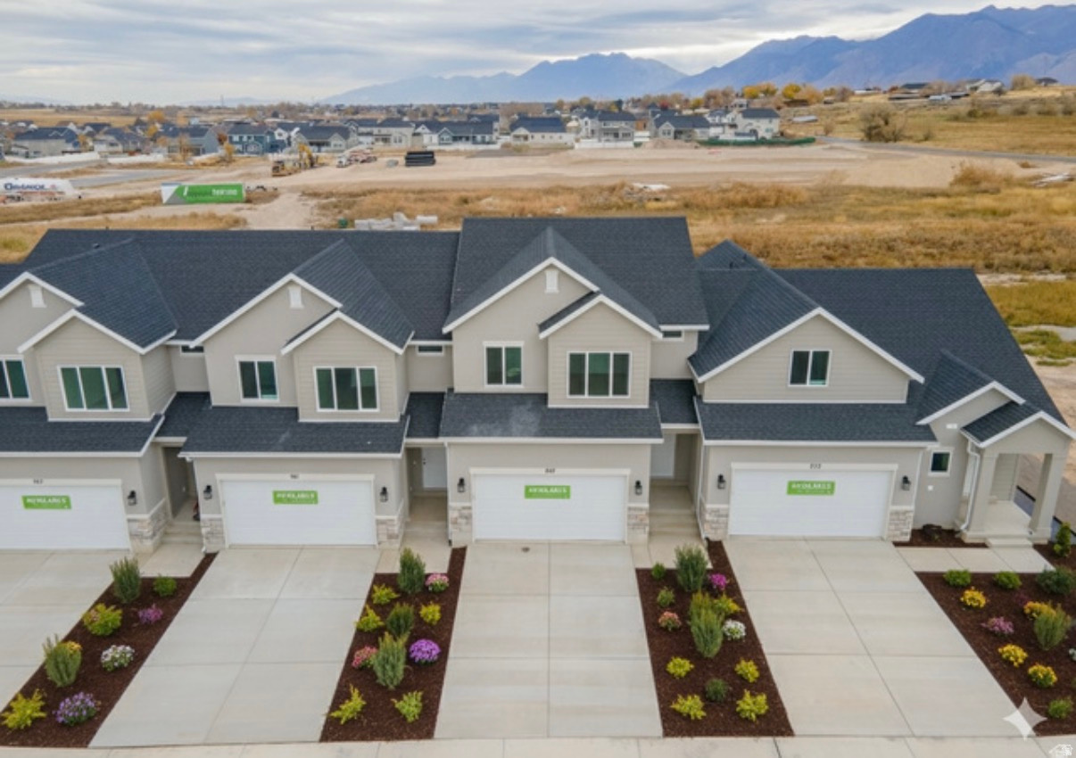 MOONLIGHT VILLAGE - Residential