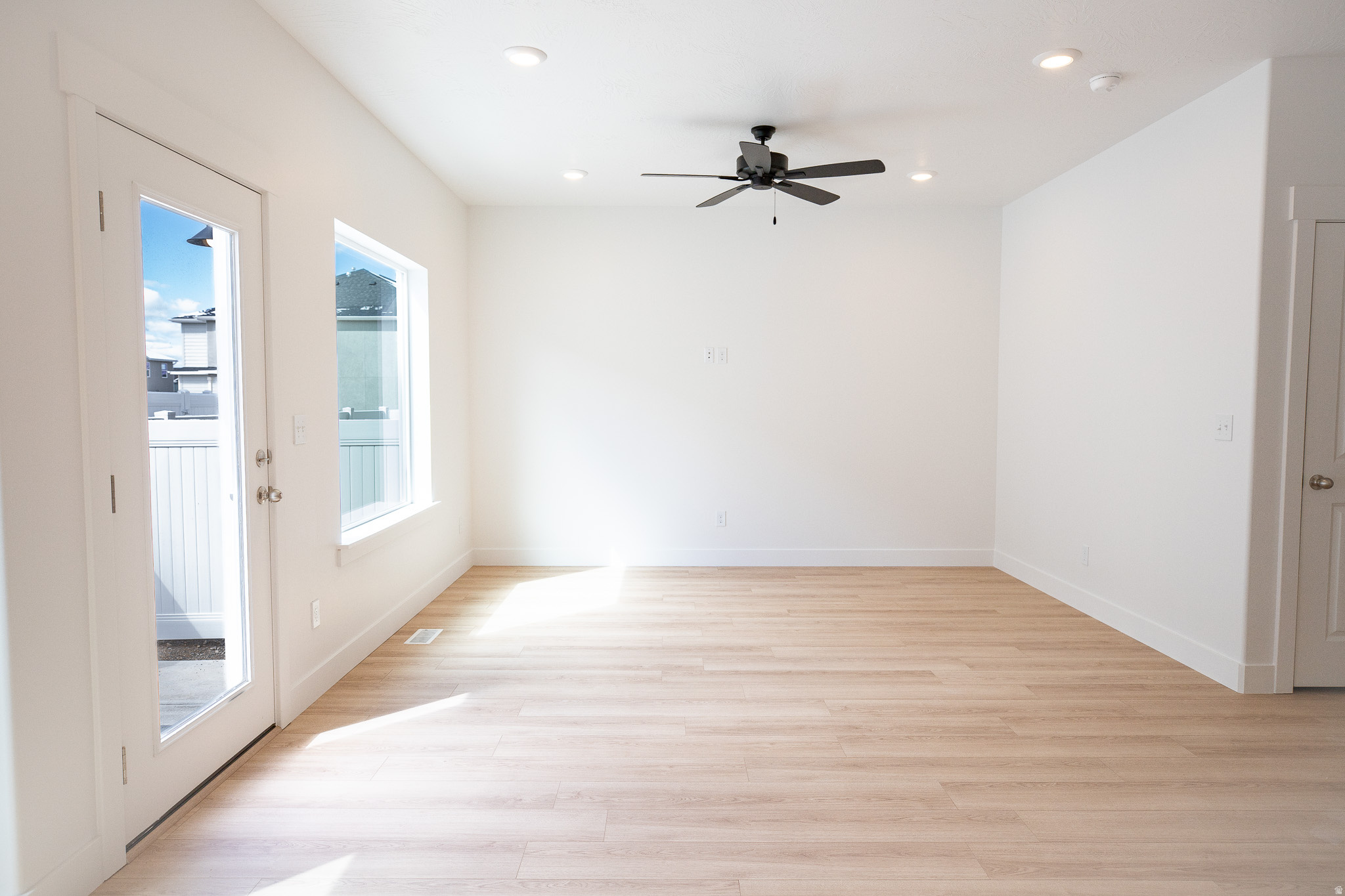 SALEM FIELDS - Residential