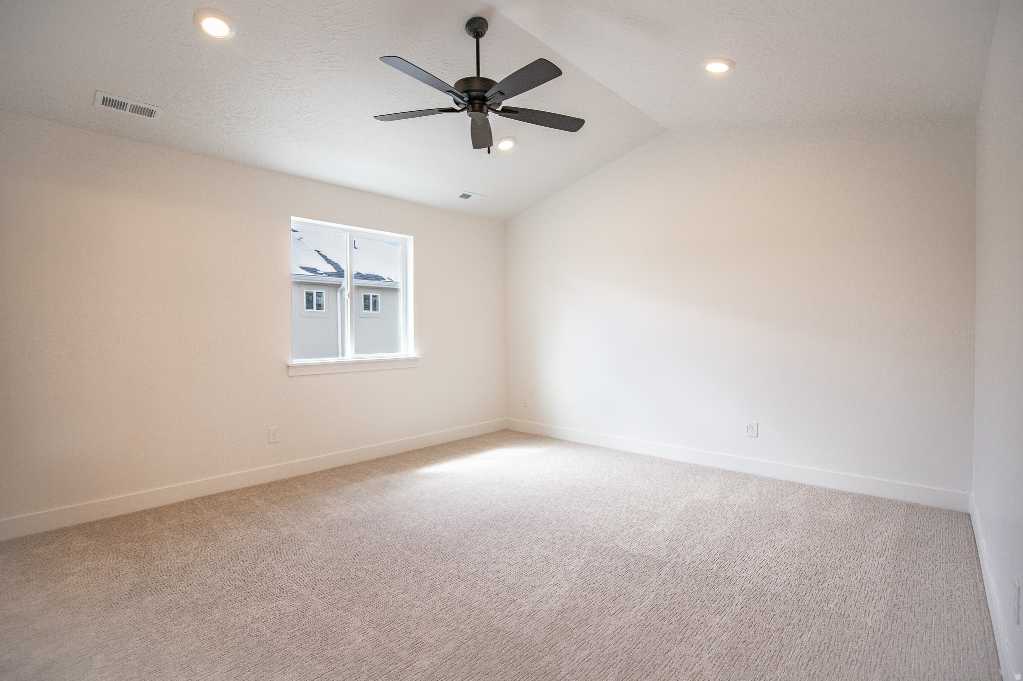 SALEM FIELDS - Residential