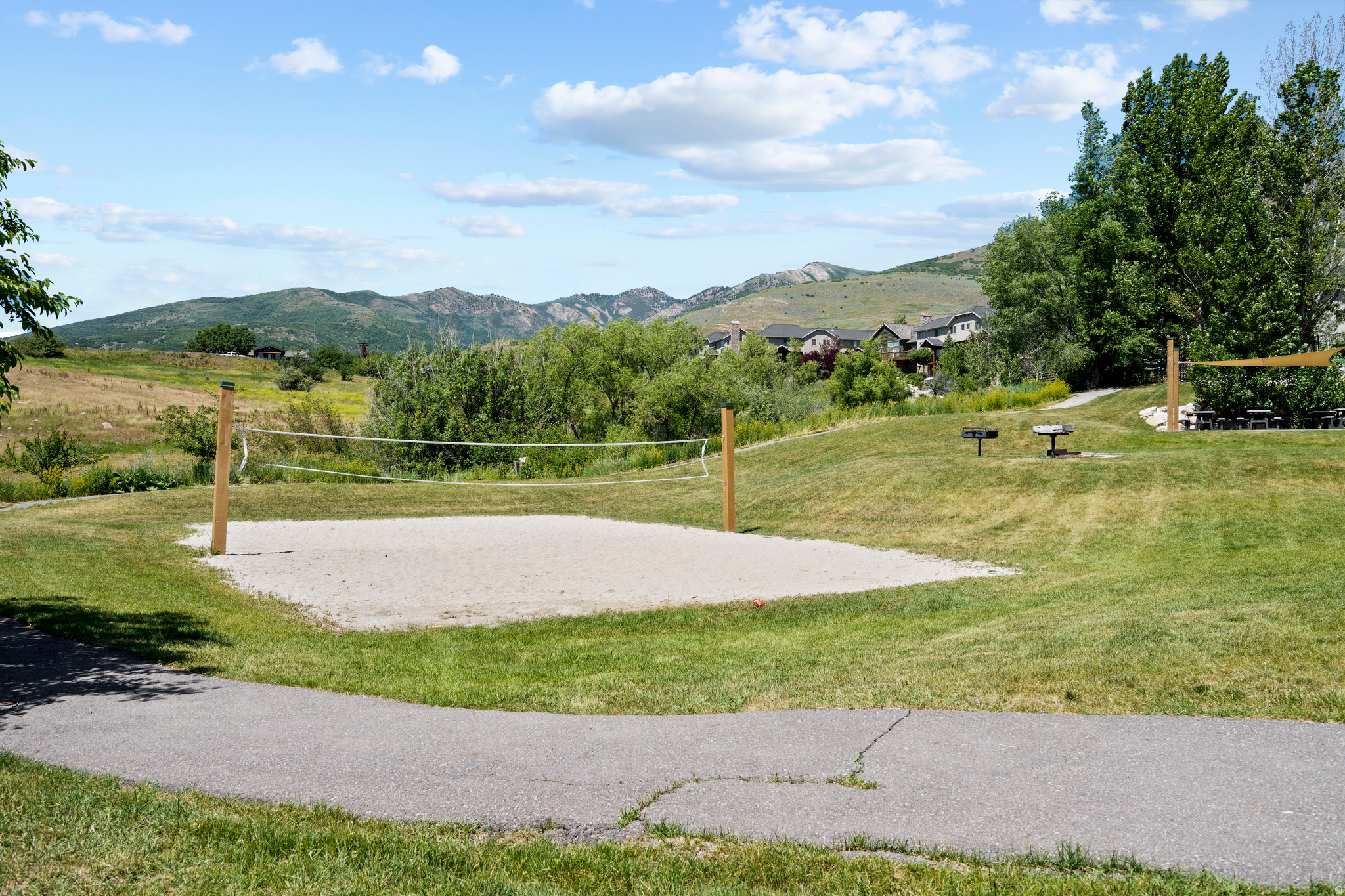 MOOSE HOLLOW - Residential
