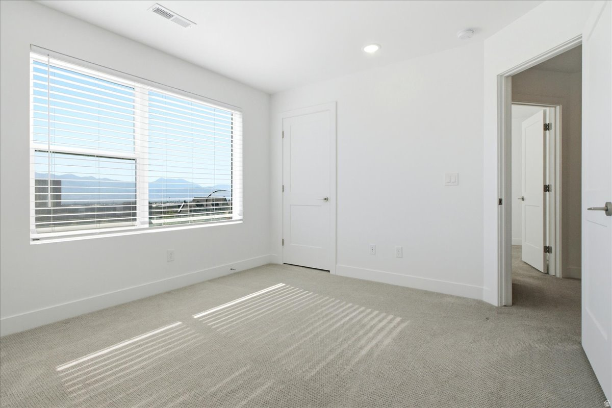 DAYBREAK - Residential