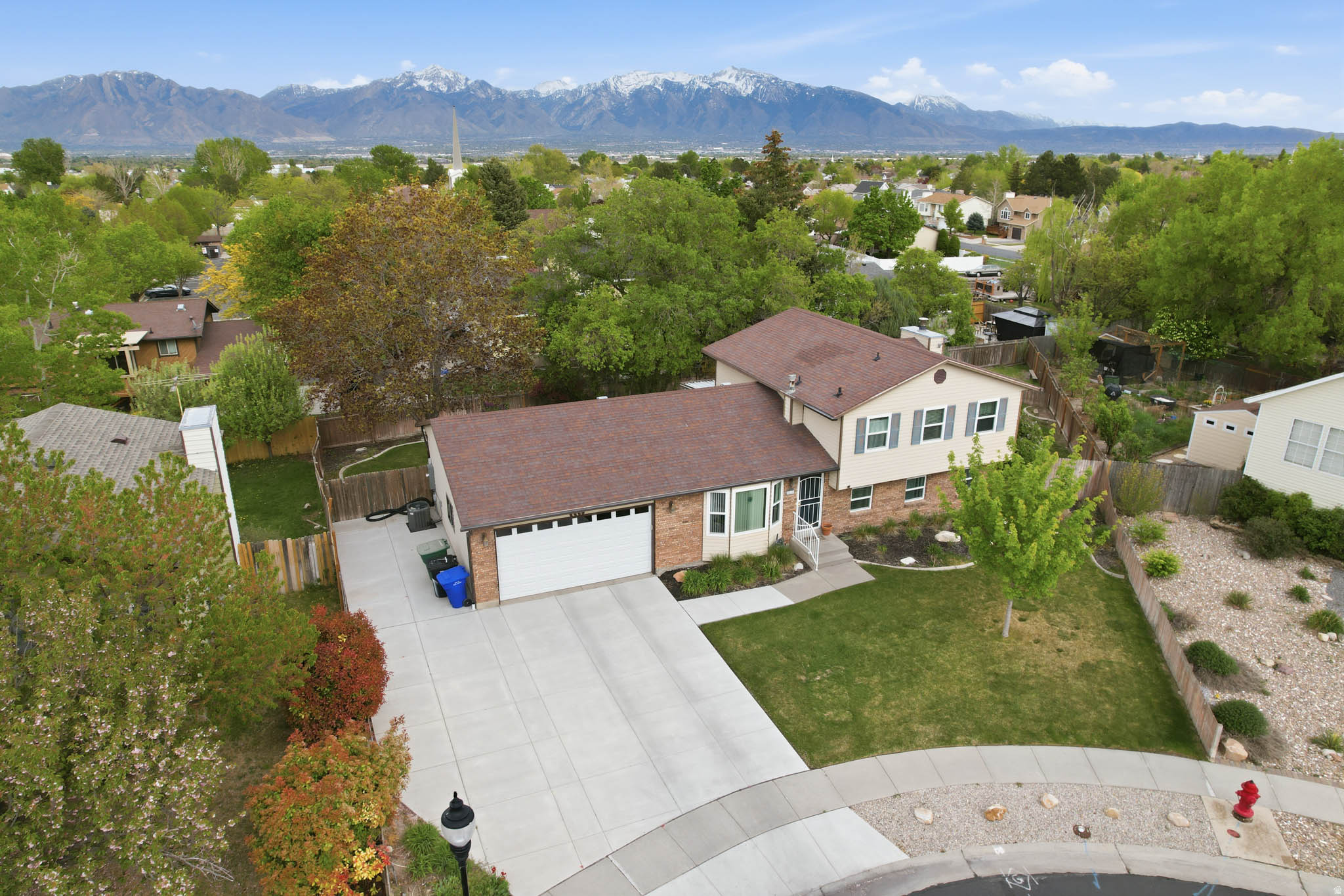 OQUIRRH SHADOWS - Residential