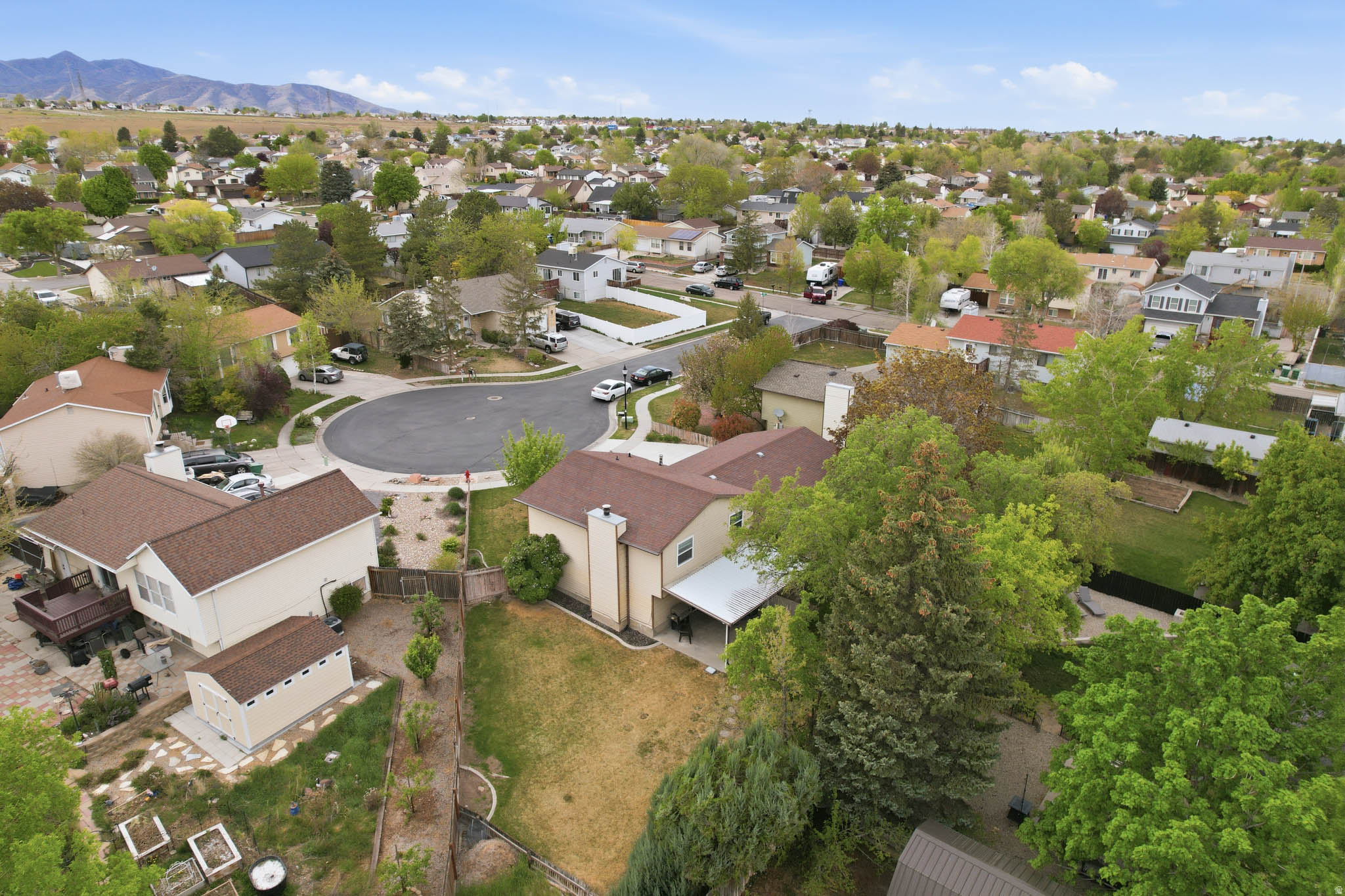 OQUIRRH SHADOWS - Residential