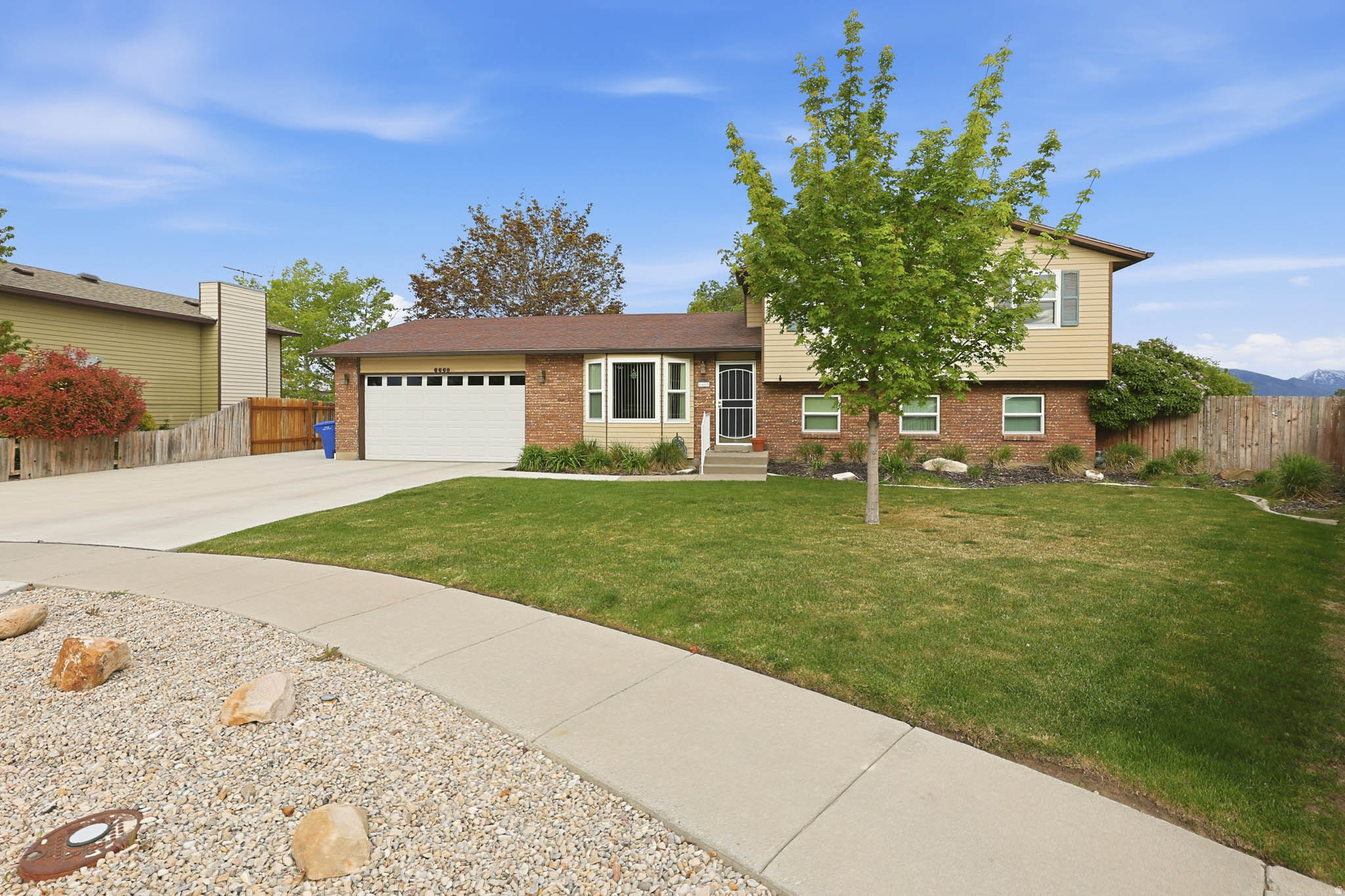OQUIRRH SHADOWS - Residential