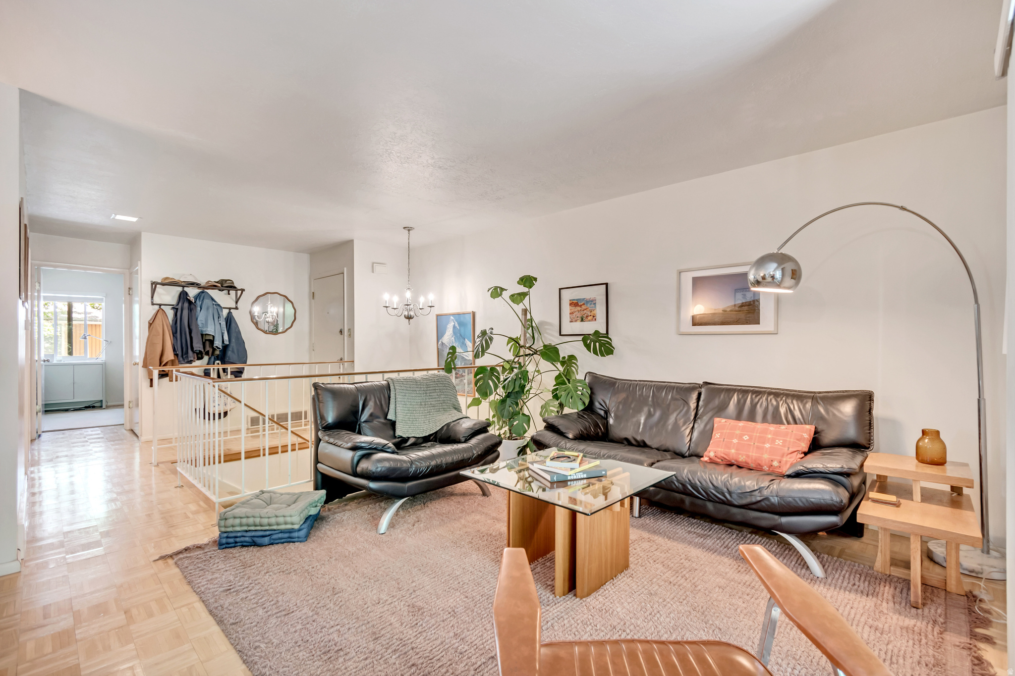 EASTON IN HOLLADAY COND - Residential