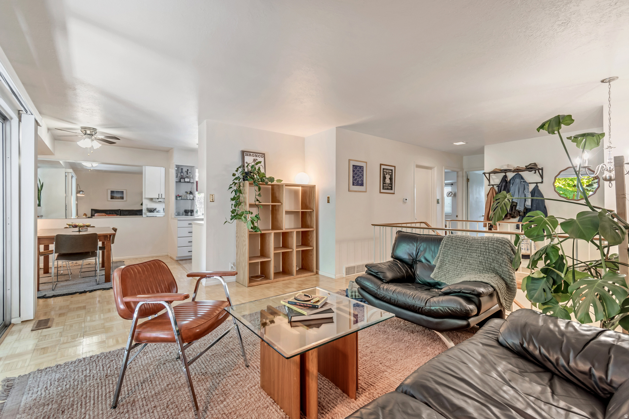 EASTON IN HOLLADAY COND - Residential